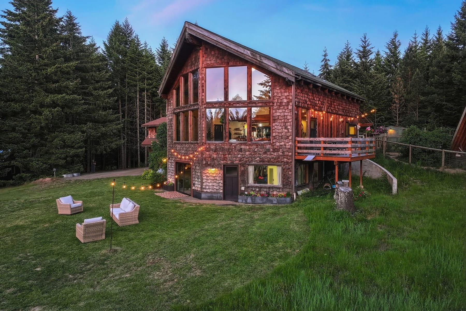  99 TUNNEL RD White Salmon, WA 98672 - 物件實景