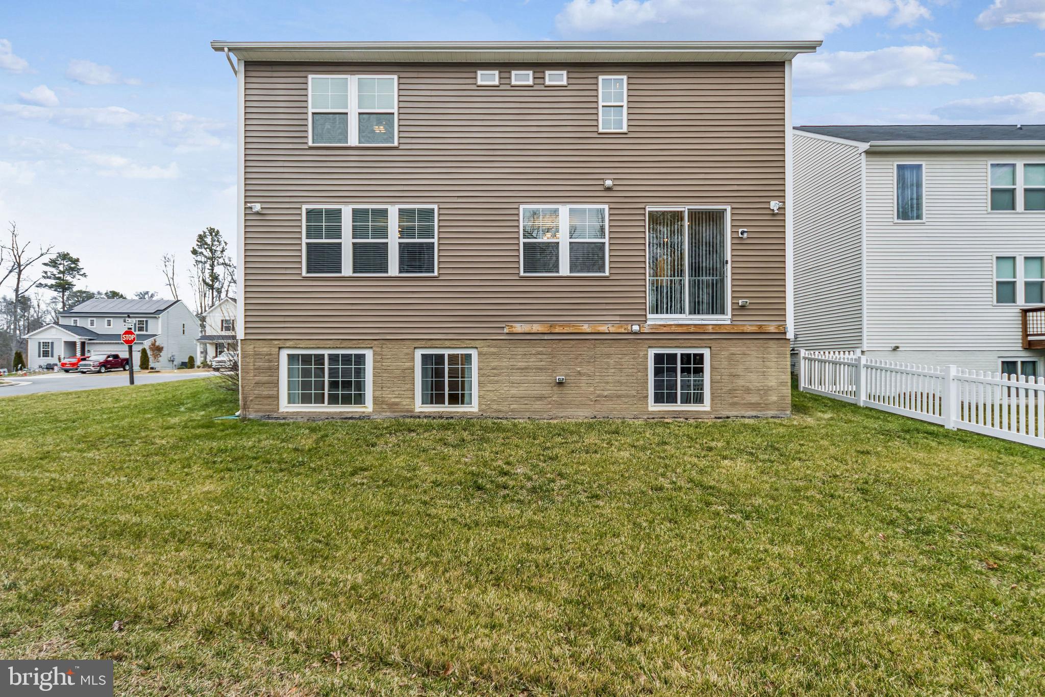 Ruther Glen, Virginia, 22546, United States, 4 Bedrooms Bedrooms, ,3 BathroomsBathrooms,Residential,For Sale,2008110