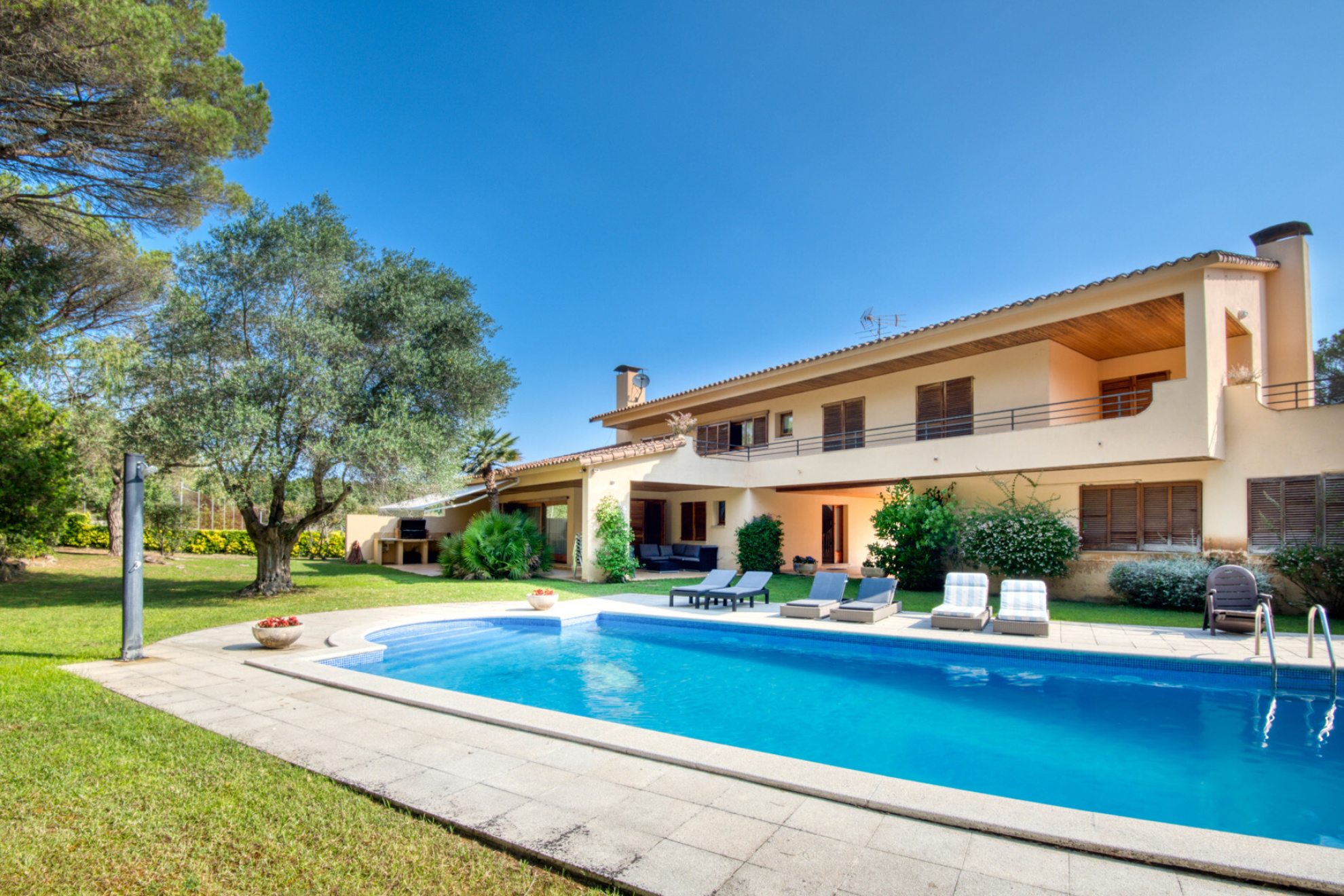  Beautiful villa in ideal location, surrounded by nature, in Solius - 物件實景
