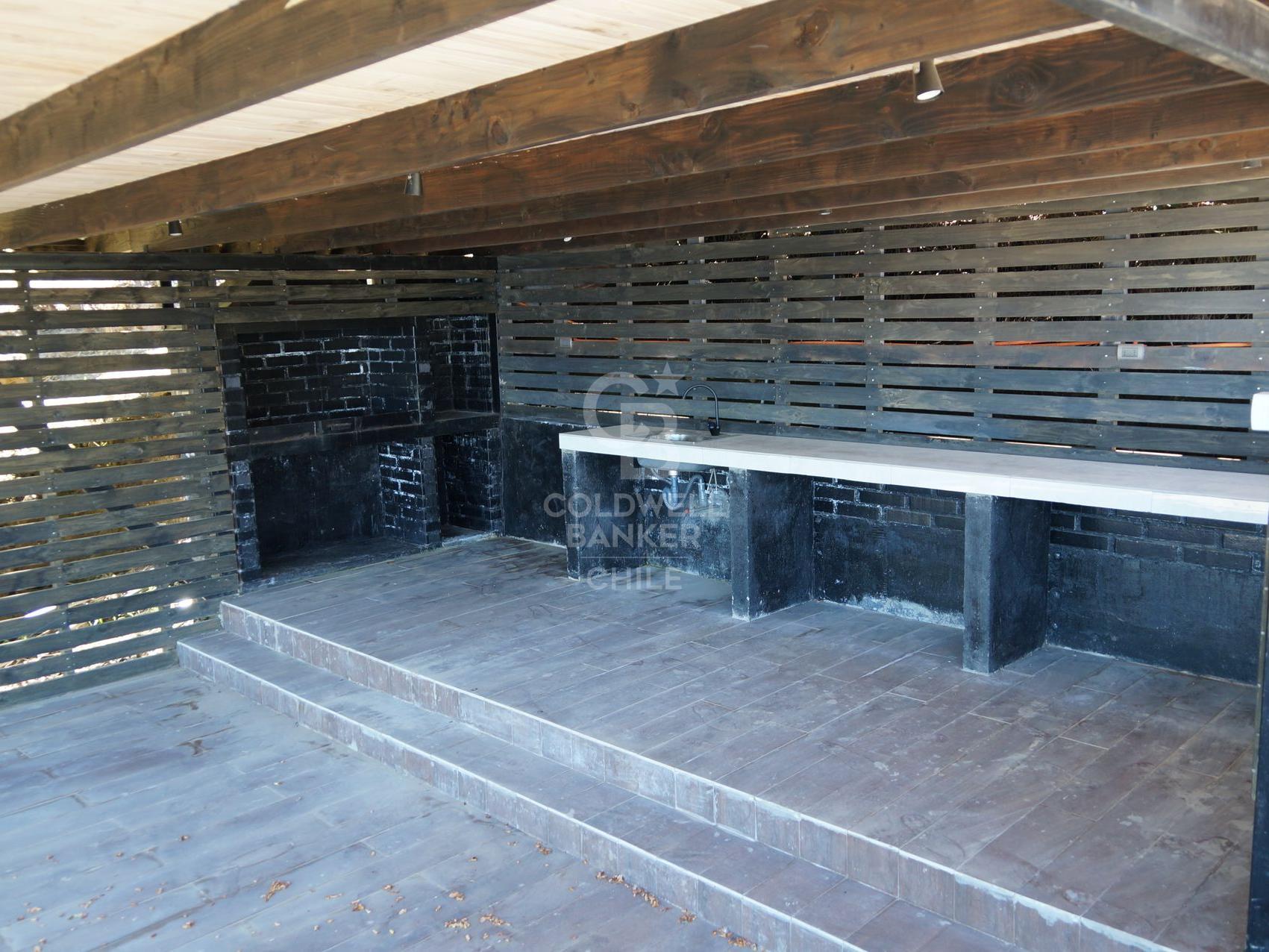 Futrono, Chile, 5 Bedrooms Bedrooms, ,5 BathroomsBathrooms,Residential,For Sale,1966704