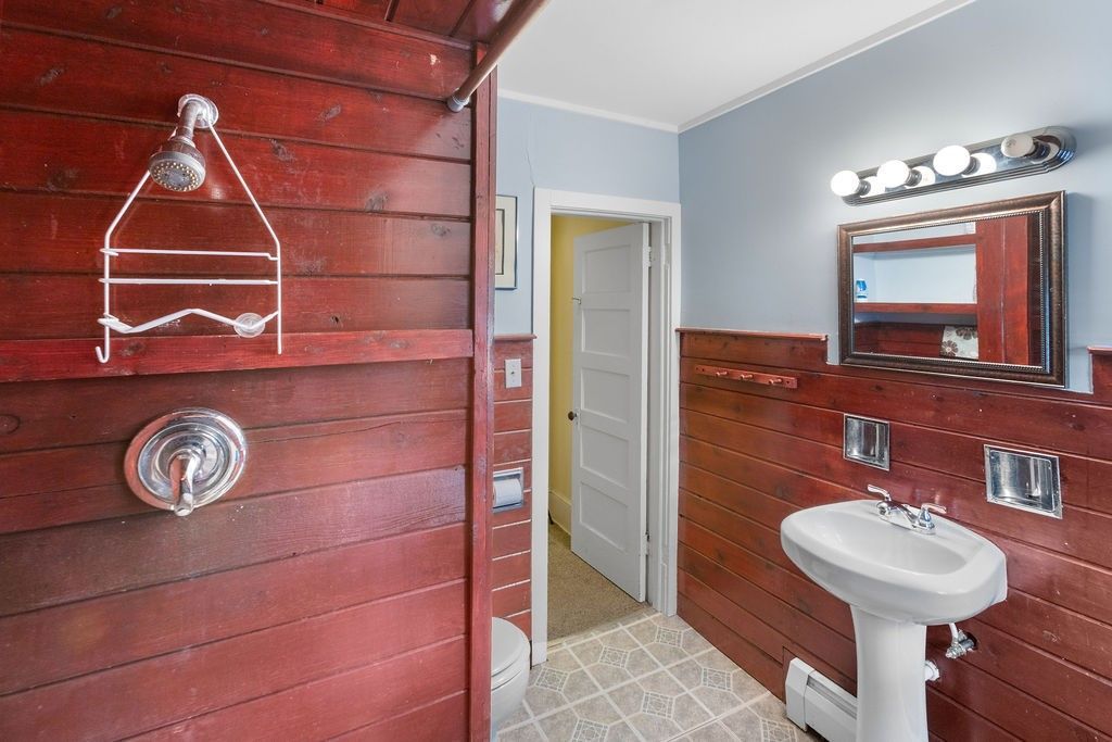 Stamford, New York, 13786, United States, 5 Bedrooms Bedrooms, ,2 BathroomsBathrooms,Residential,For Sale,1925554