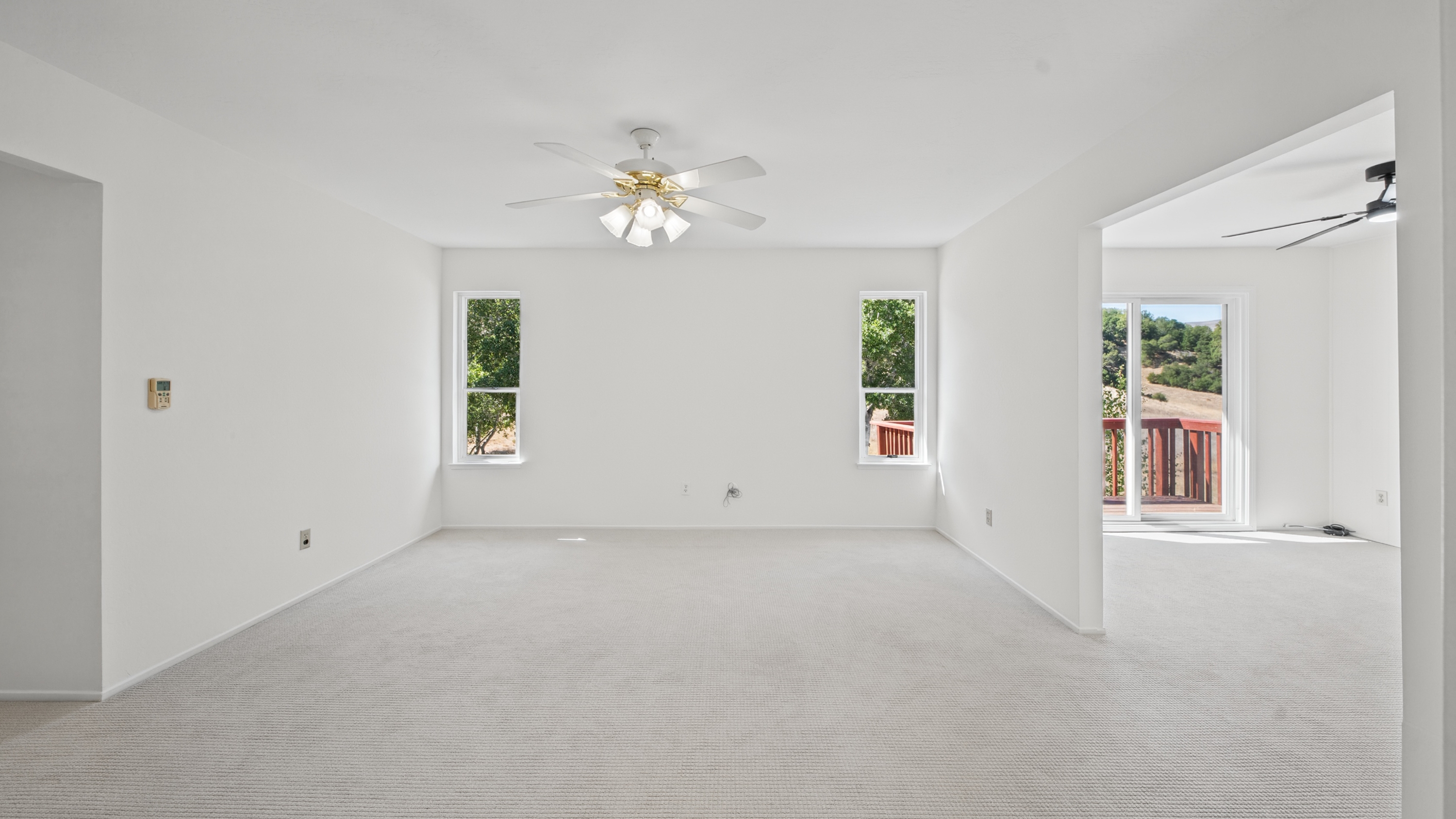  Spacious Mont Marin Contemporary with Open Space Views - 物件實景