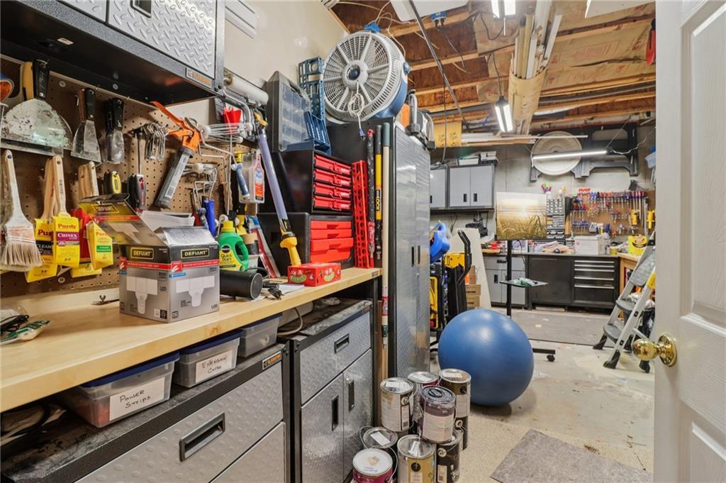 Alpharetta, Georgia, 30009, United States, 5 Bedrooms Bedrooms, ,4 BathroomsBathrooms,Residential,For Sale,1976407