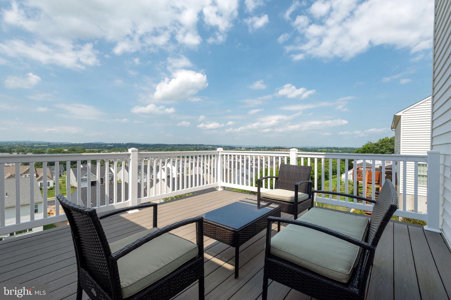 Lititz, Pennsylvania, 17543, United States, 4 Bedrooms Bedrooms, ,3 BathroomsBathrooms,Residential,For Sale,1905987