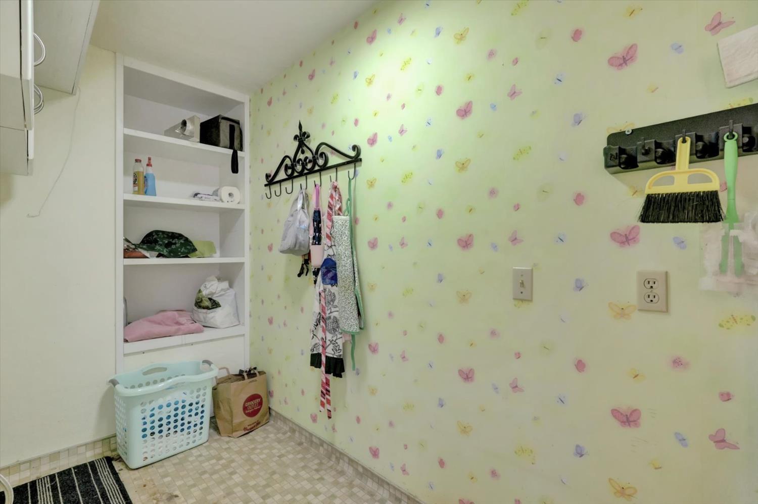 Grass Valley, California, 95949, United States, 2 Bedrooms Bedrooms, ,1 BathroomBathrooms,Residential,For Sale,1993836