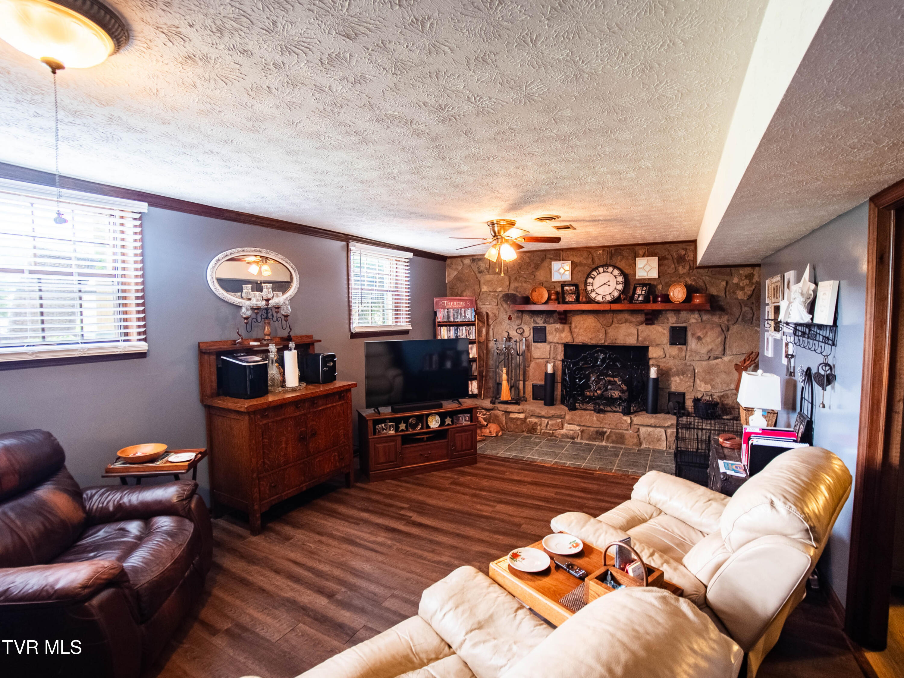 Surgoinsville, Tennessee, 37873, United States, 3 Bedrooms Bedrooms, ,3 BathroomsBathrooms,Residential,For Sale,1937059
