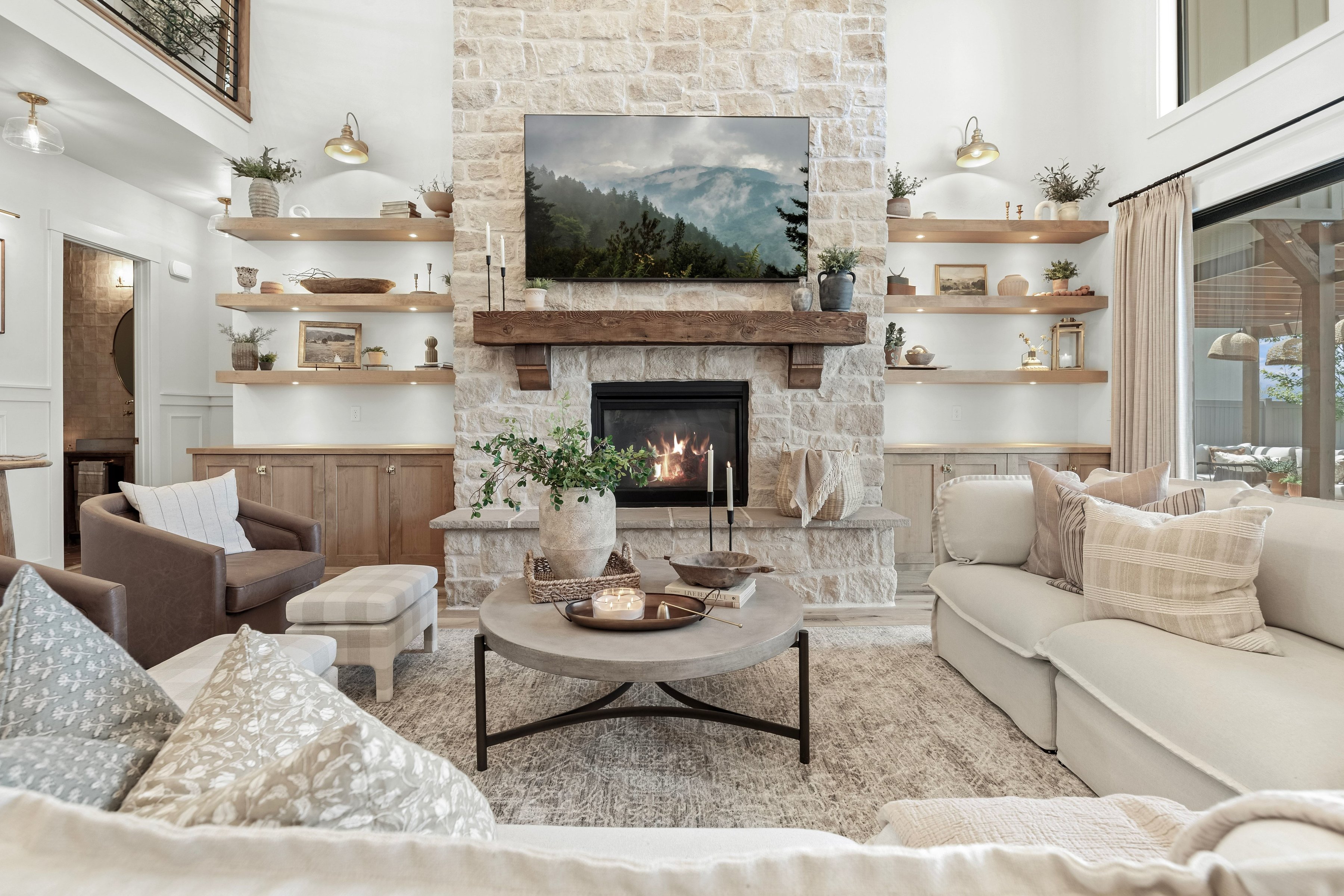  Multi-Generational Luxury with Mountain Views - 物件實景