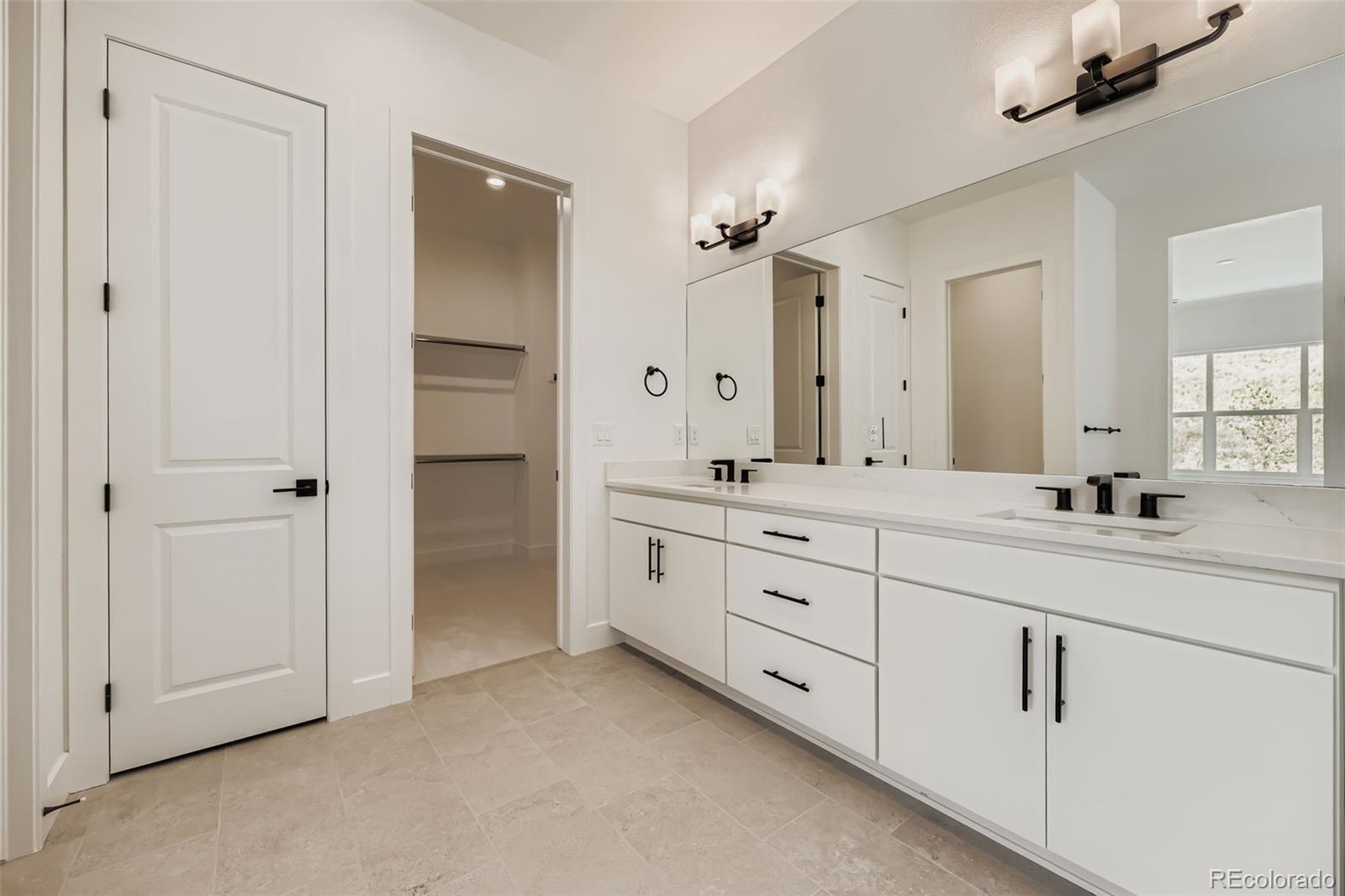 Castle Rock, Colorado, 80104, United States, 2 Bedrooms Bedrooms, ,2 BathroomsBathrooms,Residential,For Sale,1902187