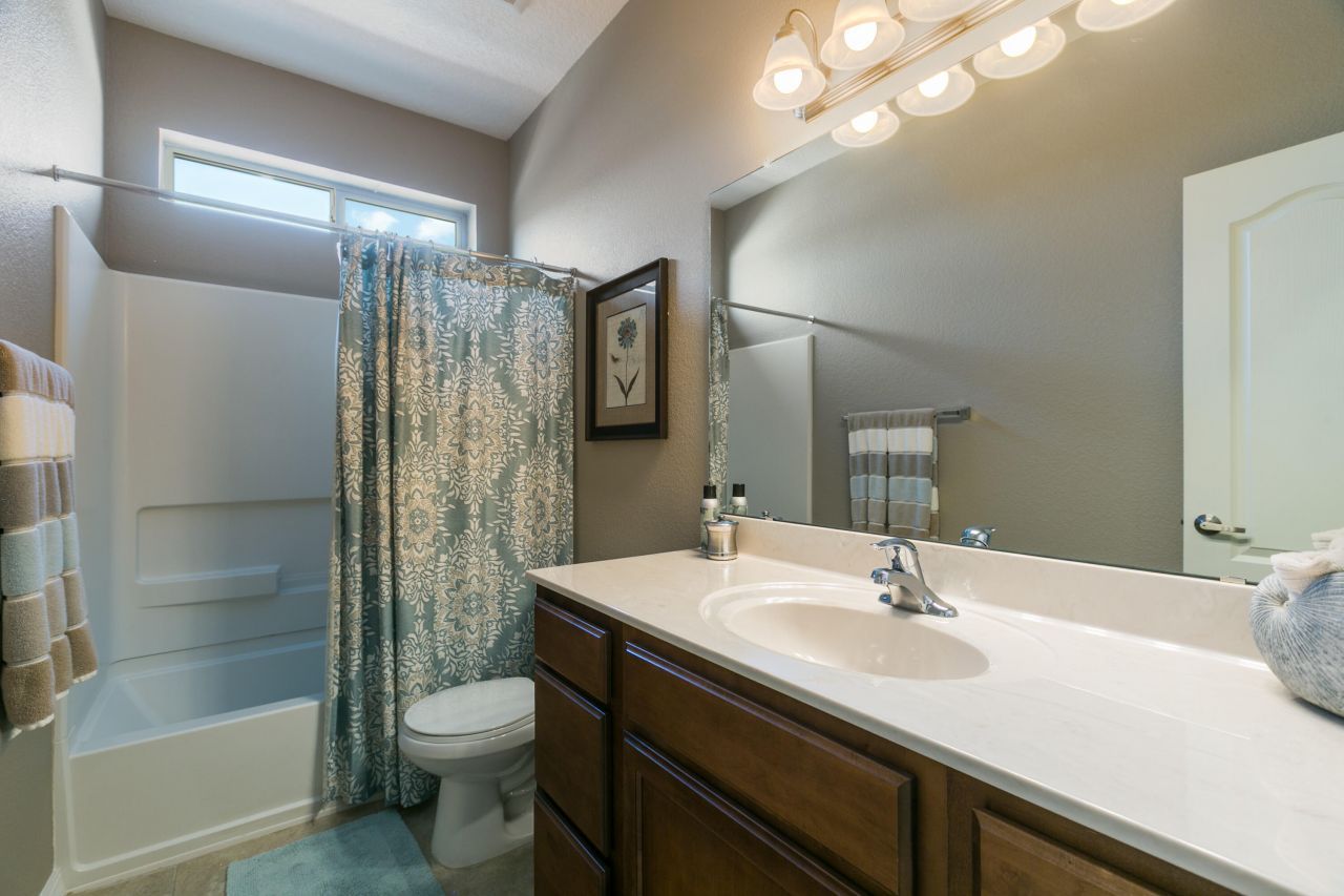 Albuquerque, New Mexico, 87120, United States, 3 Bedrooms Bedrooms, ,2 BathroomsBathrooms,Residential,For Sale,1897760