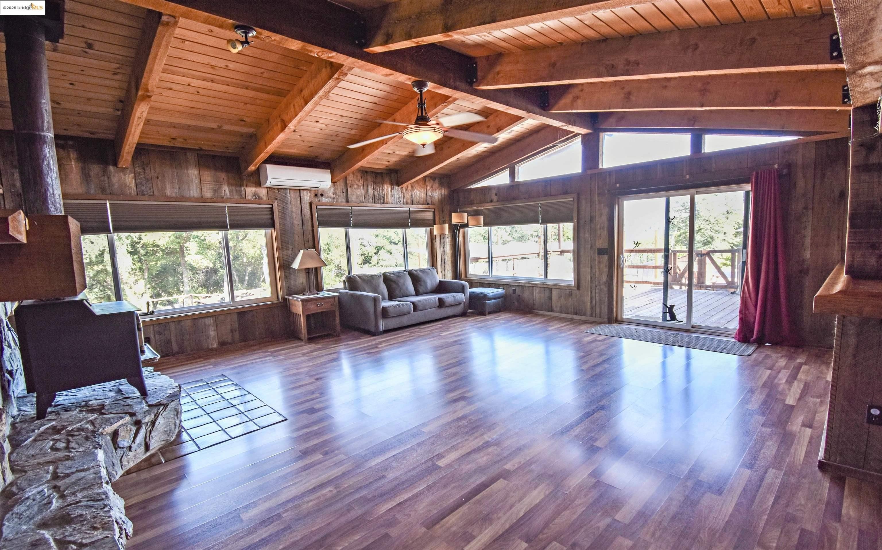 Sonora, California, 95370, United States, 4 Bedrooms Bedrooms, ,2 BathroomsBathrooms,Residential,For Sale,1934174