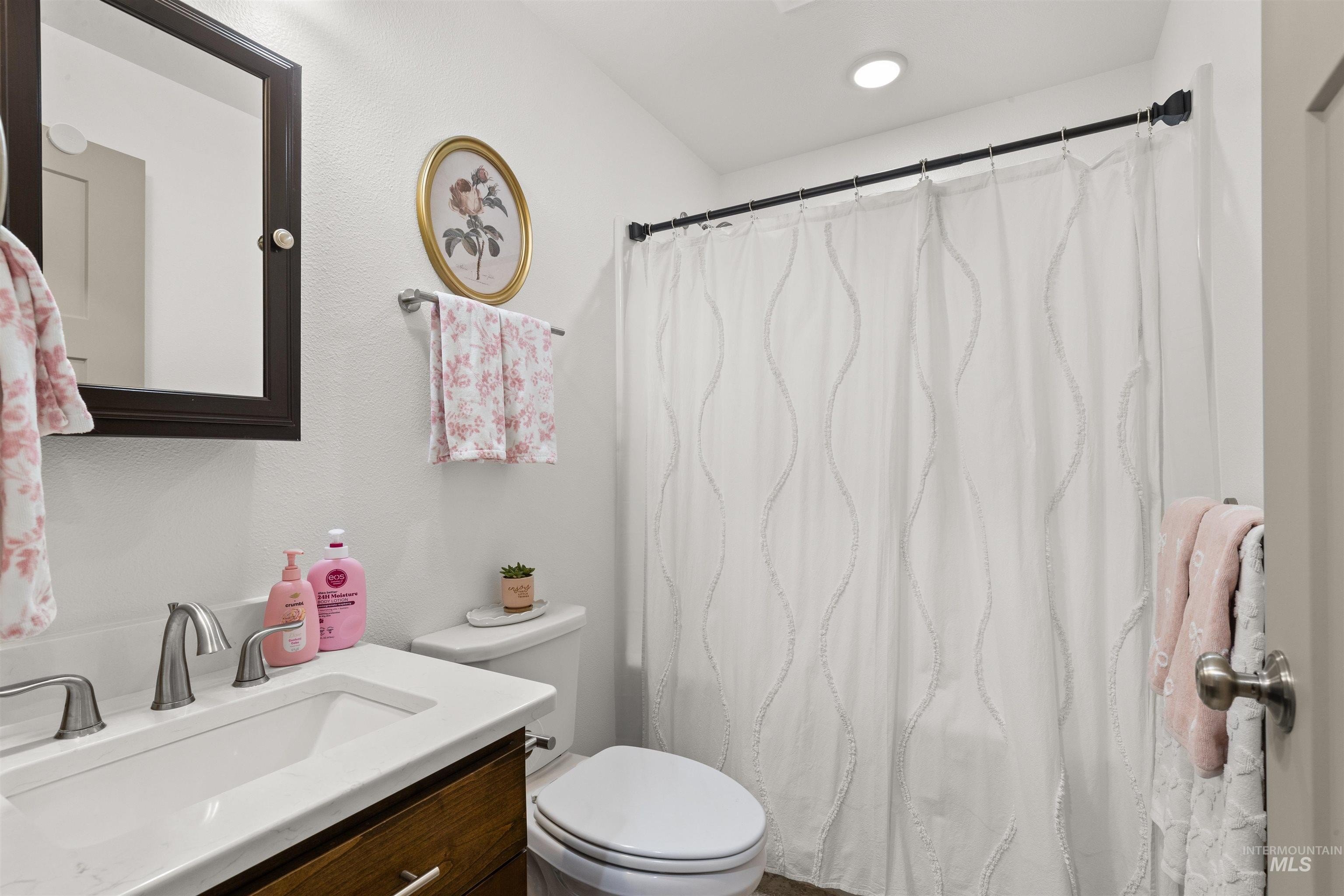 Clarkston, Washington, 99403, United States, 4 Bedrooms Bedrooms, ,3 BathroomsBathrooms,Residential,For Sale,1976590