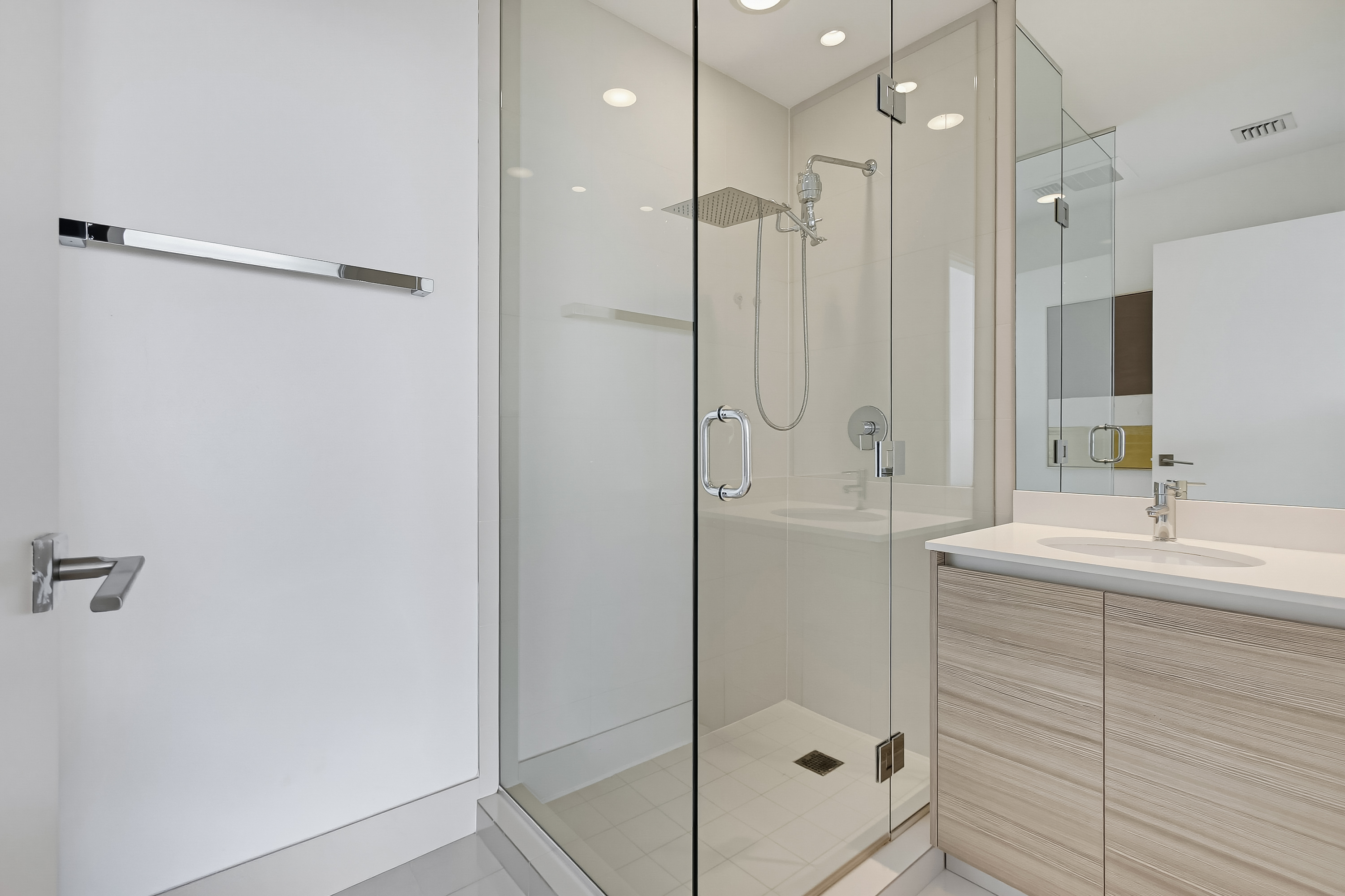  121 NE 34th St, Miami, FL, 33137 - 物件實景