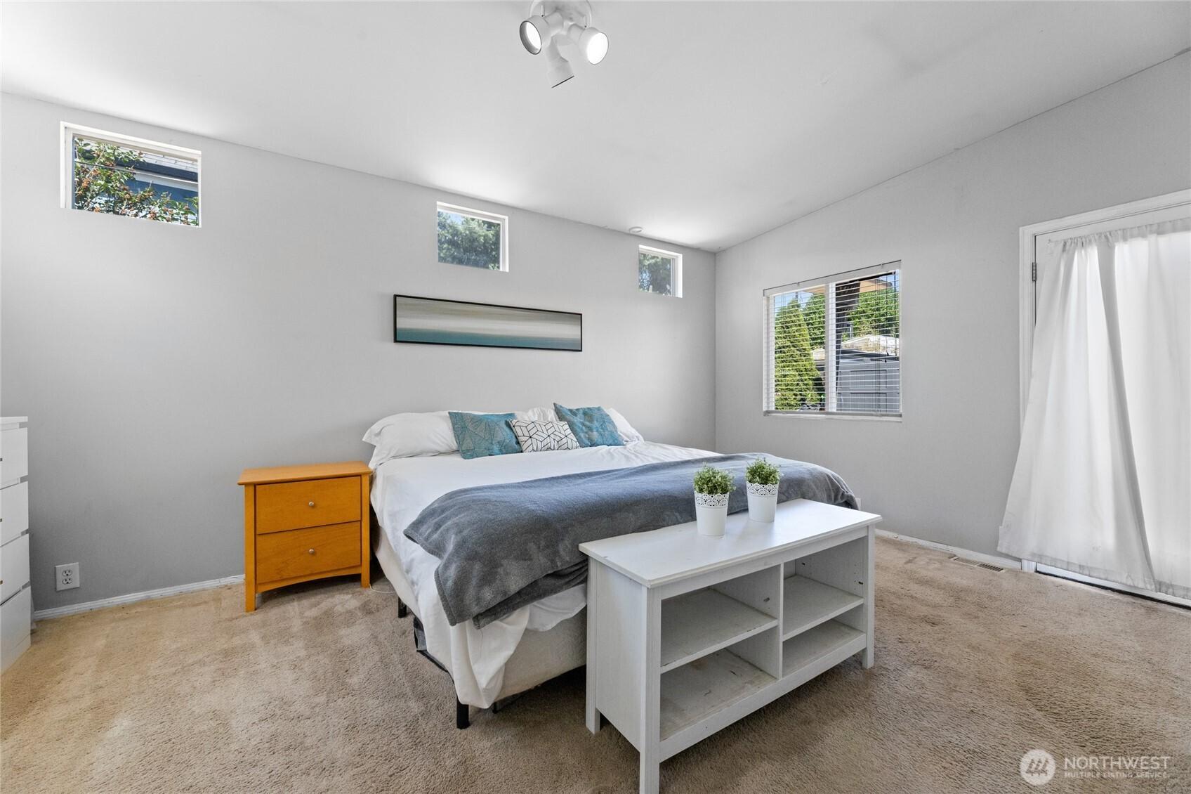 SEATTLE, Washington, 98108, United States, 4 Bedrooms Bedrooms, ,1 BathroomBathrooms,Residential,For Sale,1890479