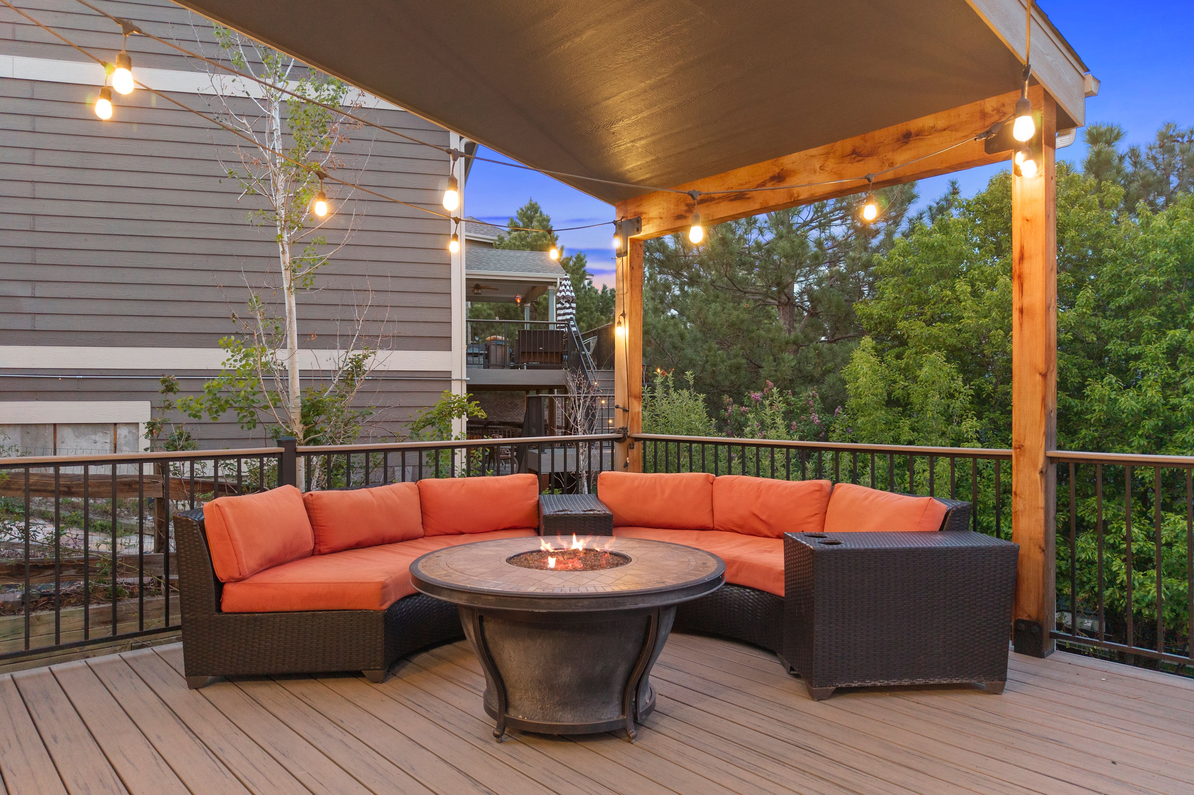  Situated on a desirable corner lot in the sought-after Red Hawk community - 物件實景
