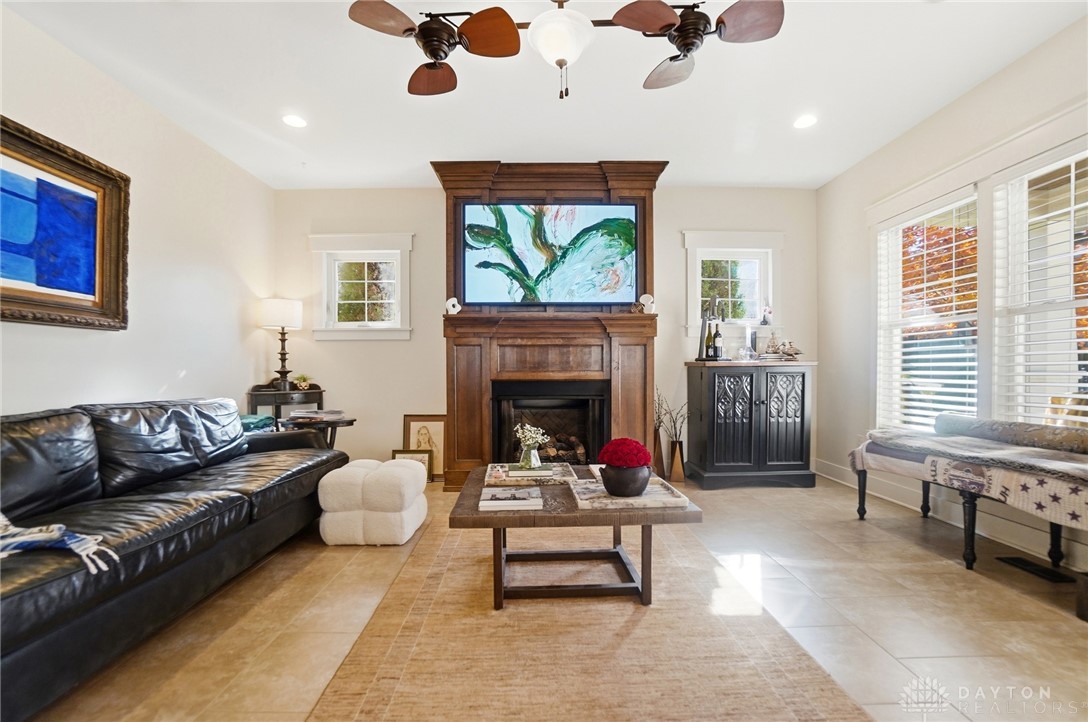 Oakwood, Ohio, 45409, United States, 3 Bedrooms Bedrooms, ,3 BathroomsBathrooms,Residential,For Sale,1991510