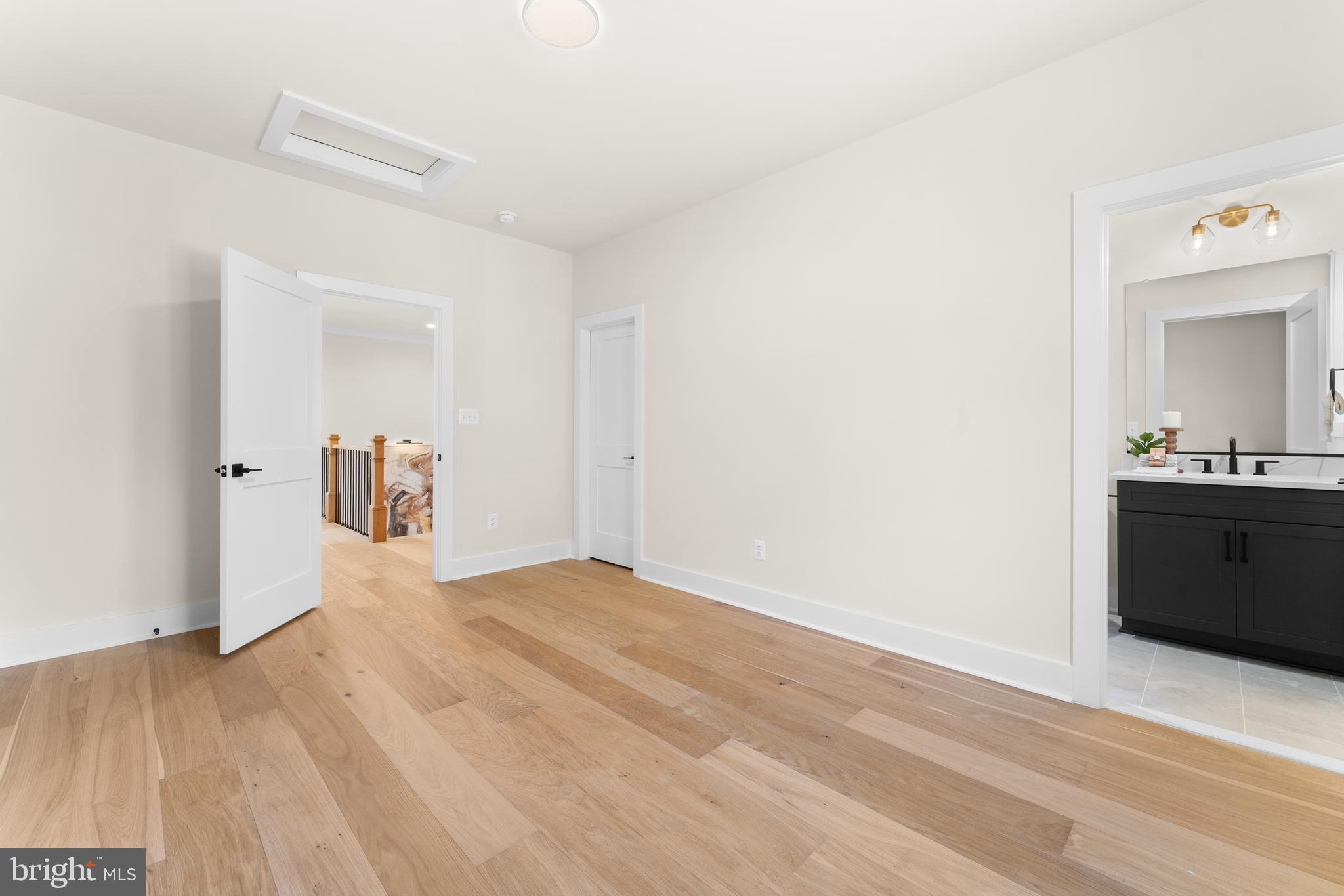 Broad Run, Virginia, 20137, United States, 6 Bedrooms Bedrooms, ,6 BathroomsBathrooms,Residential,For Sale,1977753