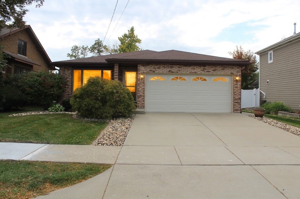 State St, Lemont, IL 60439