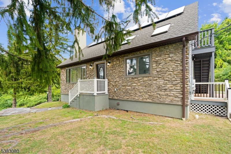 Vernon Twp., New Jersey, 07462, United States, 4 Bedrooms Bedrooms, ,2 BathroomsBathrooms,Residential,For Sale,1938631