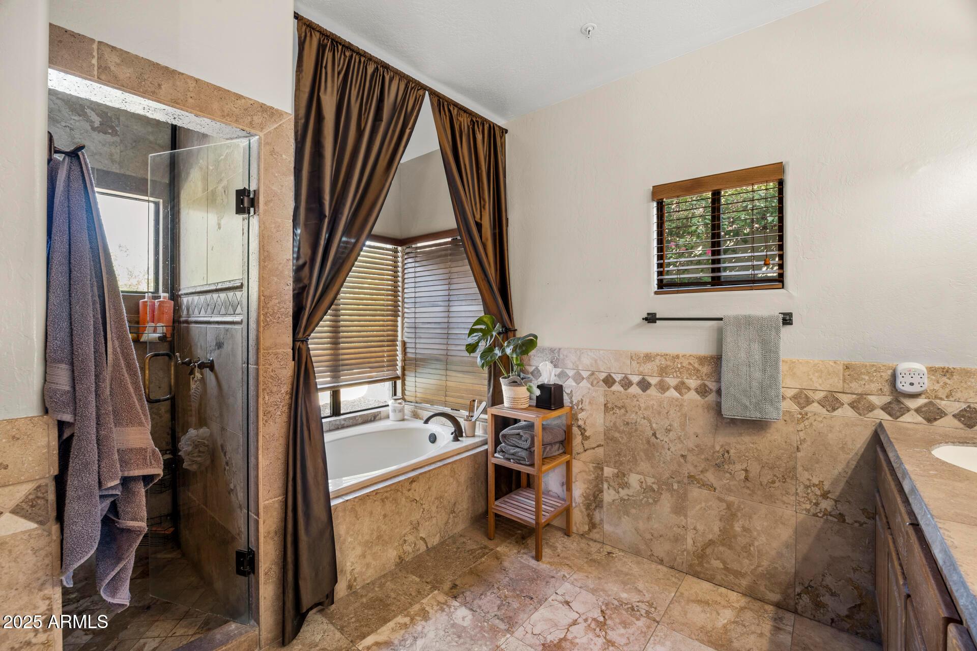 Scottsdale, Arizona, 85255, United States, 3 Bedrooms Bedrooms, ,3 BathroomsBathrooms,Residential,For Sale,1988879