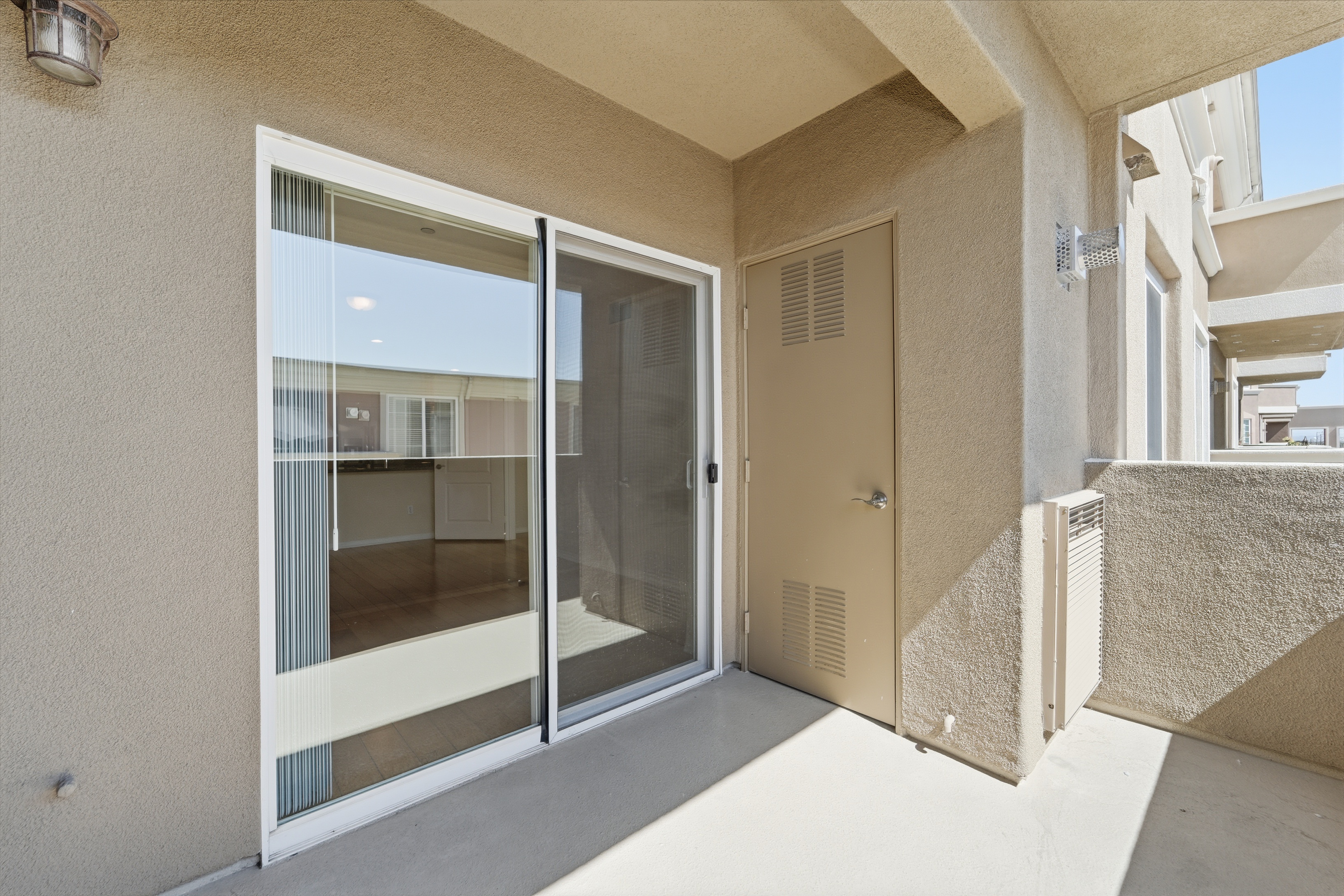  2750 Artesia Boulevard, Redondo Beach, CA 90278 - 物件實景
