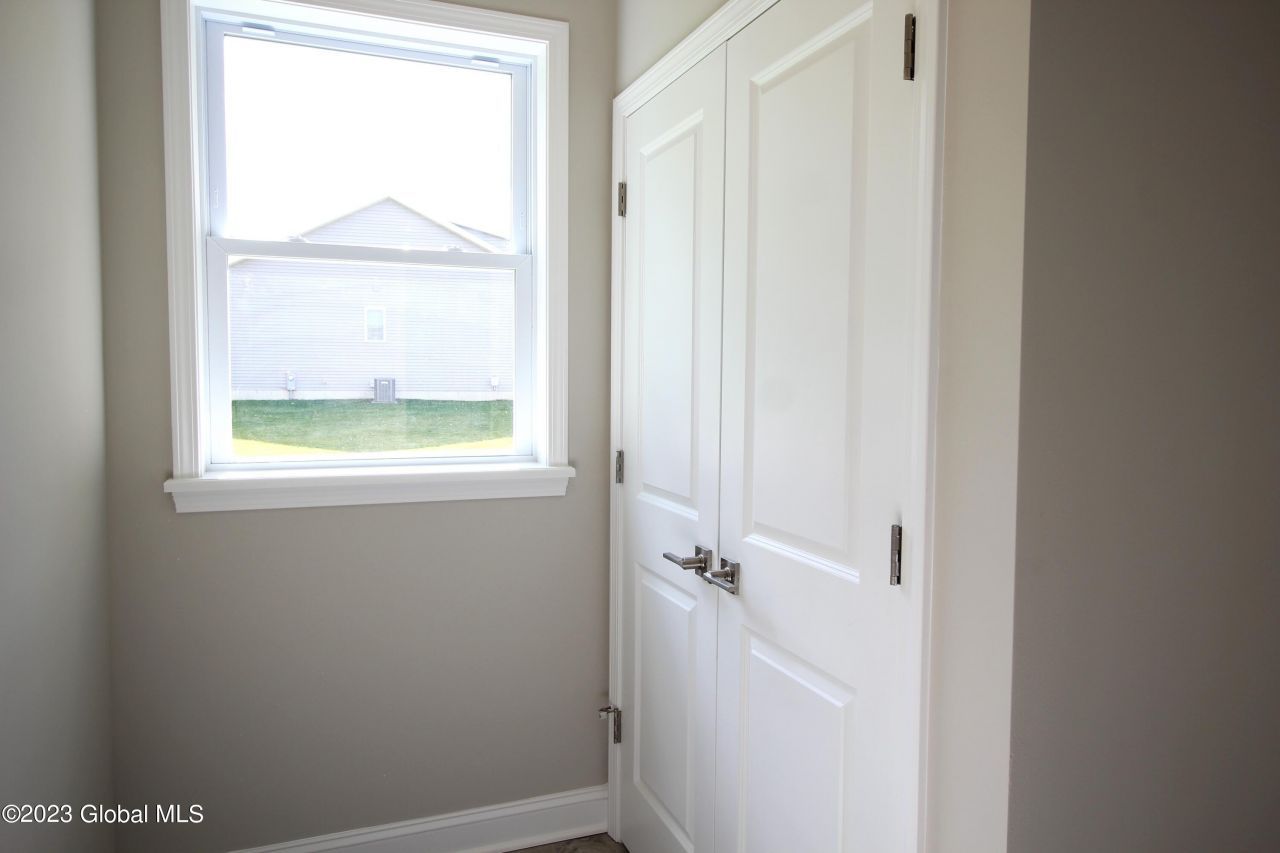 Clifton Park, New York, 12065, United States, 4 Bedrooms Bedrooms, ,3 BathroomsBathrooms,Residential,For Sale,1933145