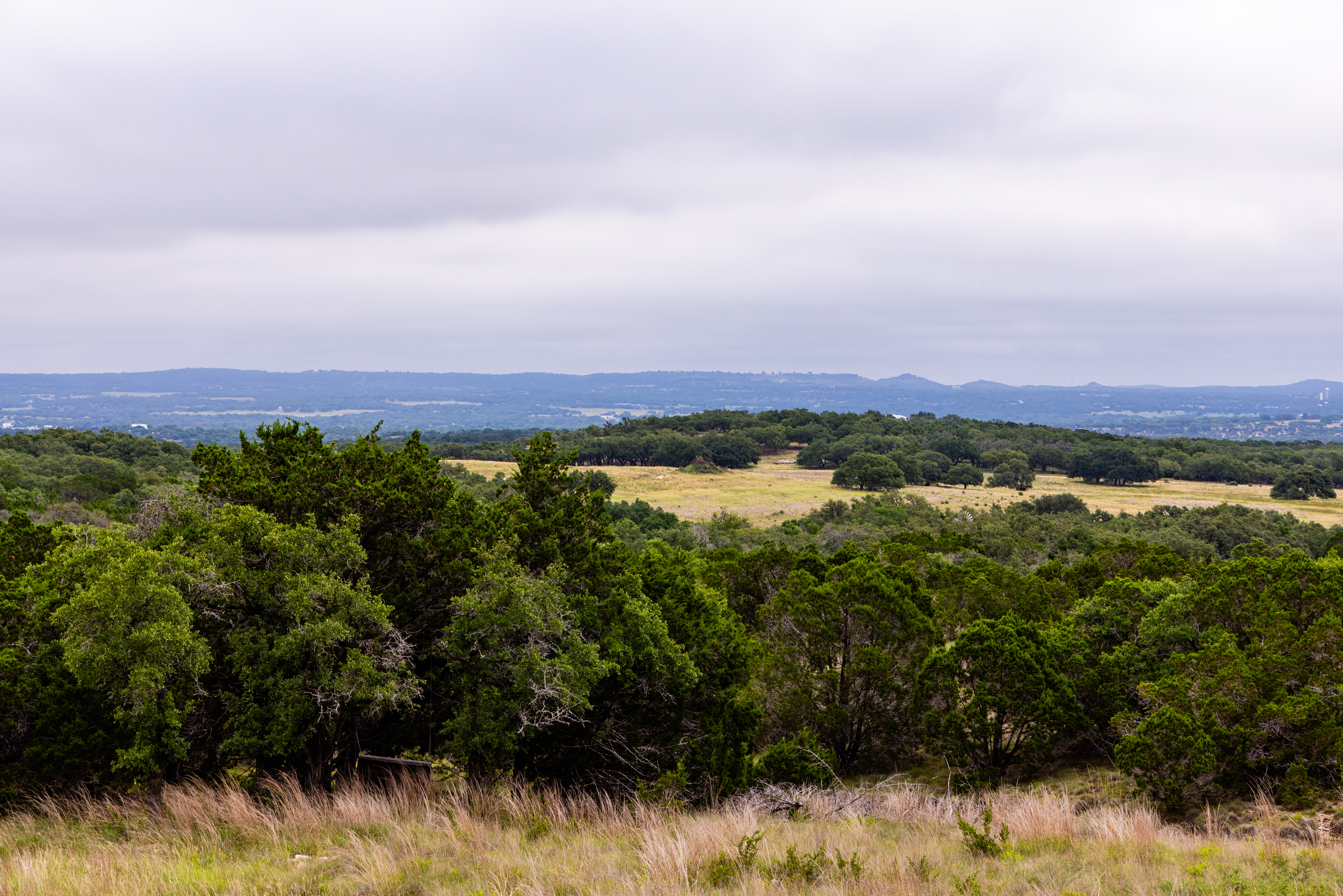  Expansive 10-Acre Lot - 物件實景