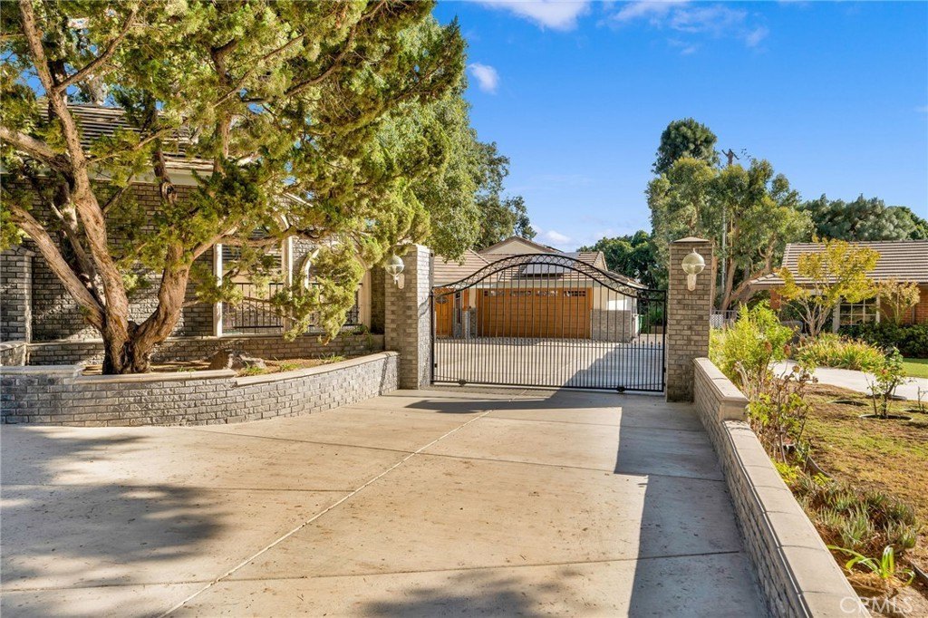 La Verne, California, 91750, United States, 6 Bedrooms Bedrooms, ,4 BathroomsBathrooms,Residential,For Sale,1976110