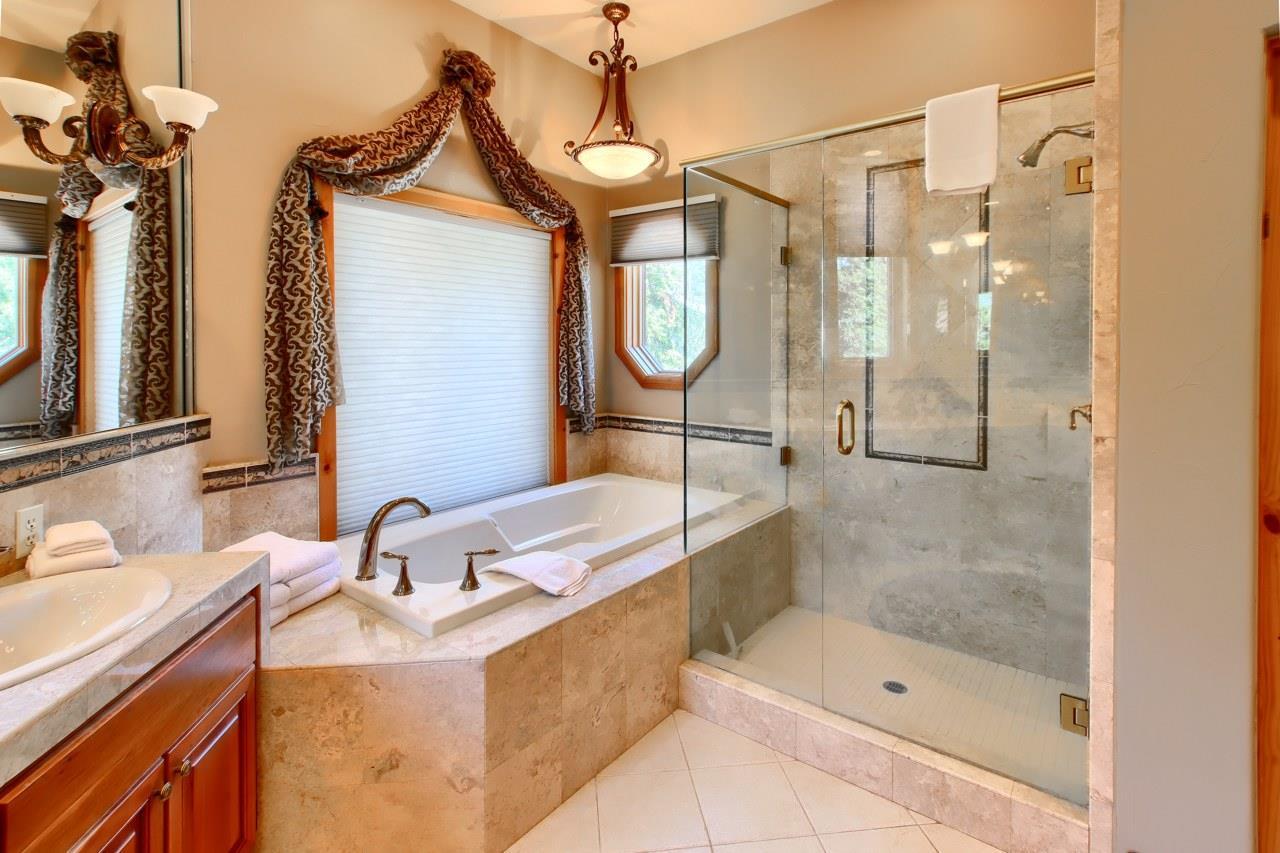 Bass Lake, California, 93604, United States, 3 Bedrooms Bedrooms, ,3 BathroomsBathrooms,Residential,For Sale,1975470