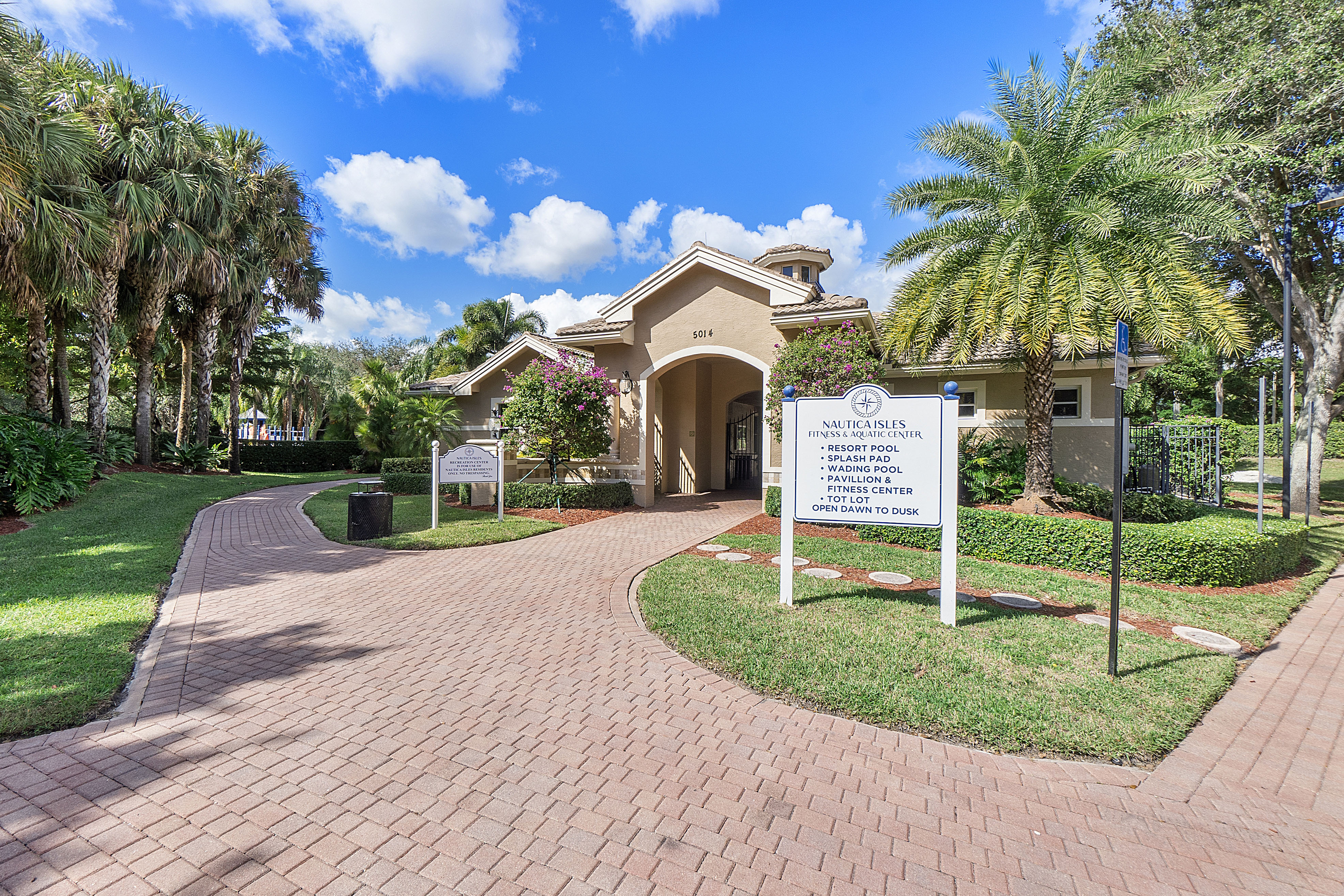 Greenacres, Florida, 33463, United States, 4 Bedrooms Bedrooms, ,3 BathroomsBathrooms,Residential,For Sale,2005896