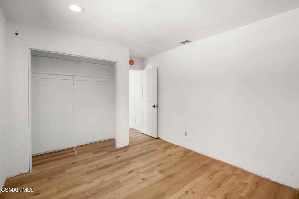 Newbury Park, California, 91320, United States, 5 Bedrooms Bedrooms, ,3 BathroomsBathrooms,Residential,For Sale,1885312