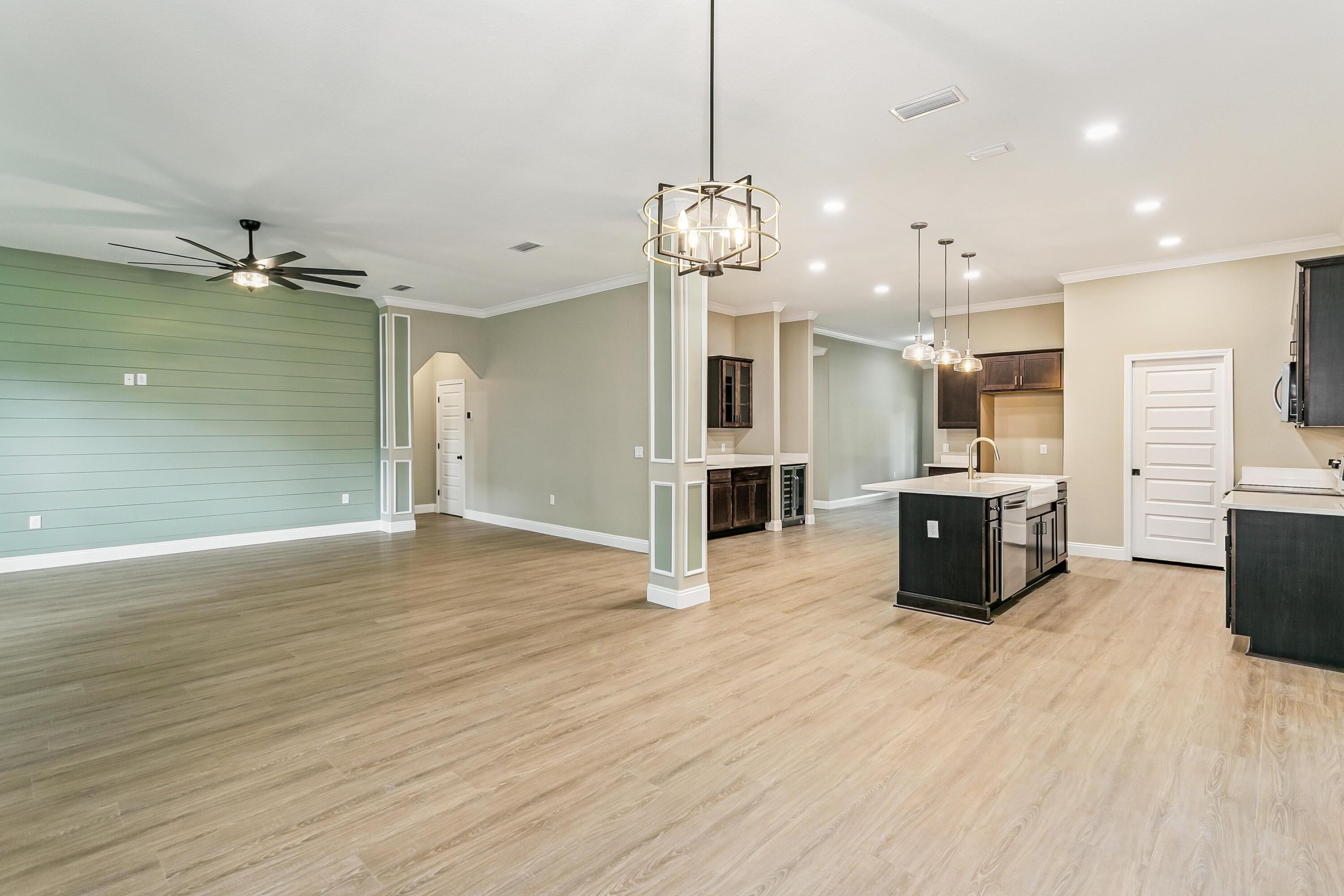 Crestview, Florida, 32536, United States, 4 Bedrooms Bedrooms, ,3 BathroomsBathrooms,Residential,For Sale,1924618