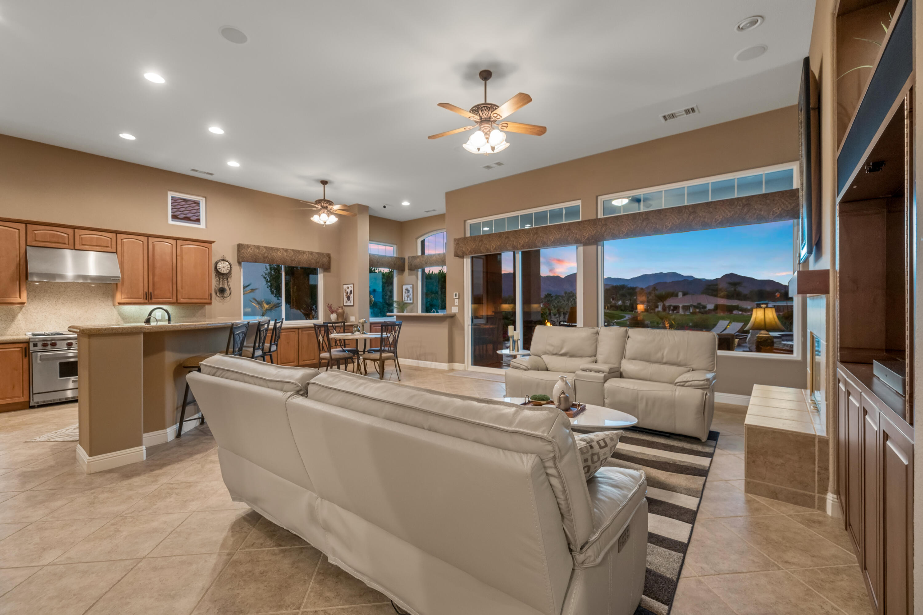 La Quinta, California, 92253, United States, 3 Bedrooms Bedrooms, ,4 BathroomsBathrooms,Residential,For Sale,2002197