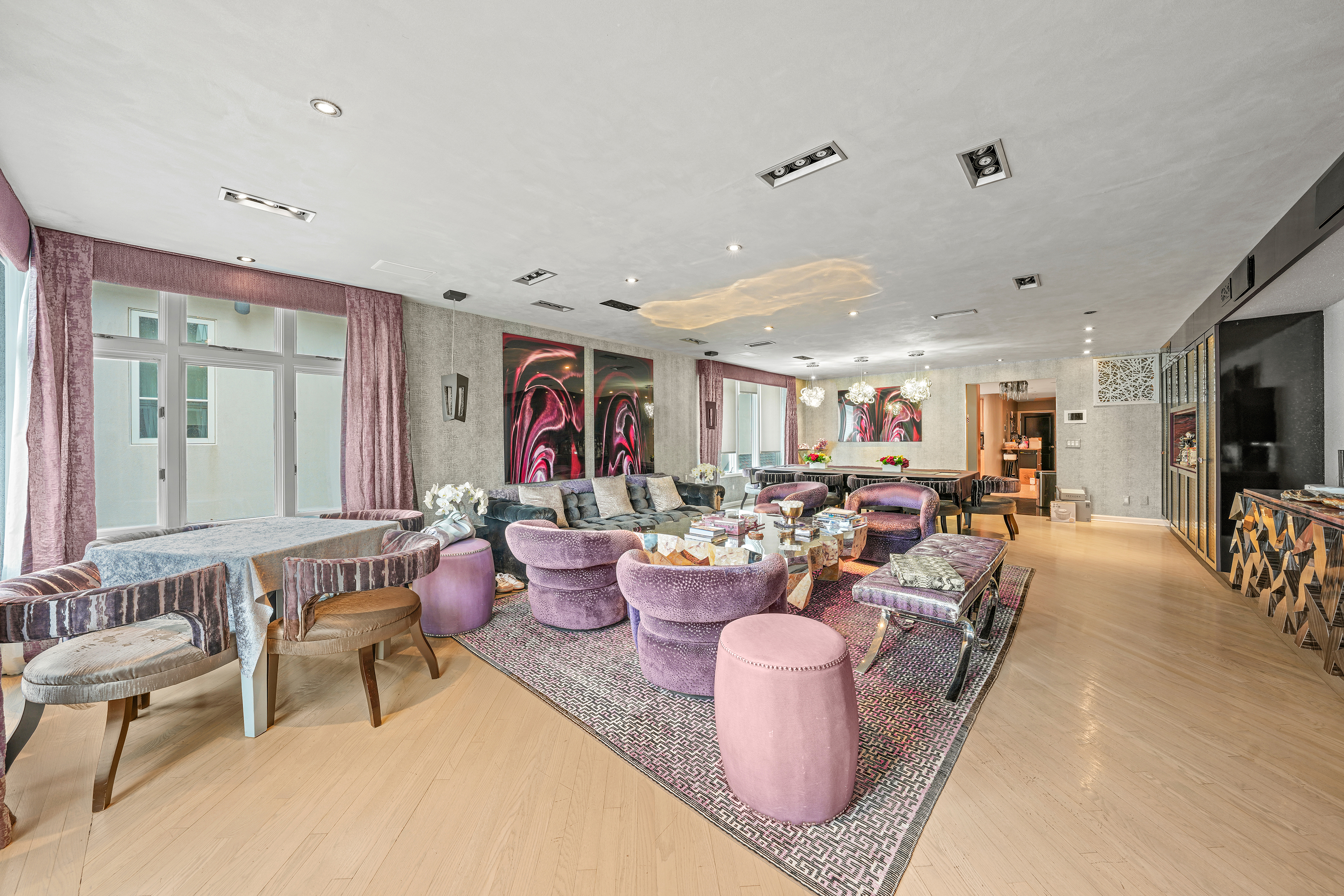 Brooklyn, New York, 11230, United States, 7 Bedrooms Bedrooms, ,7 BathroomsBathrooms,Residential,For Sale,1990227