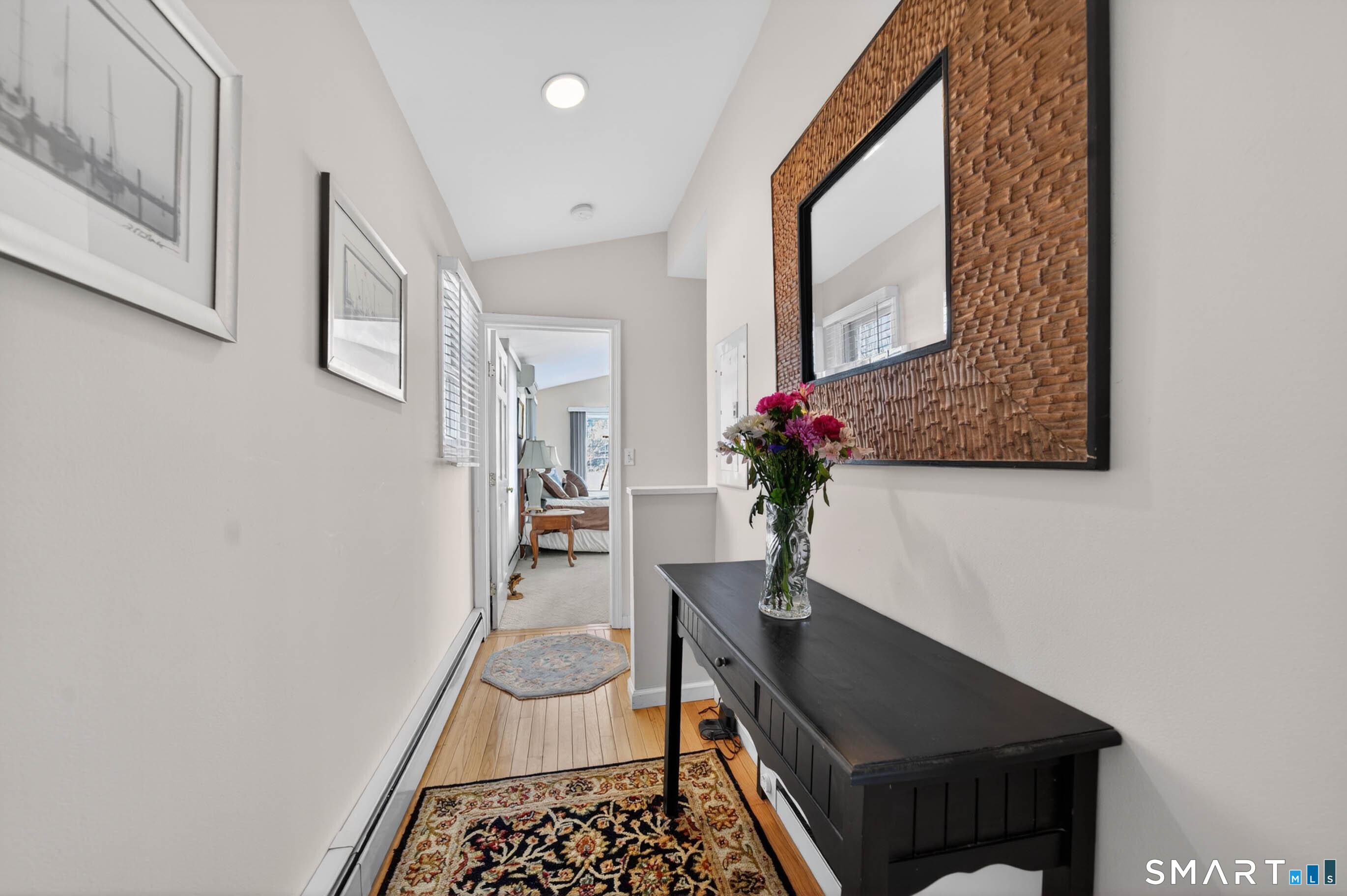 122, Connecticut, 06405, United States, 3 Bedrooms Bedrooms, ,2 BathroomsBathrooms,Residential,For Sale,2040354