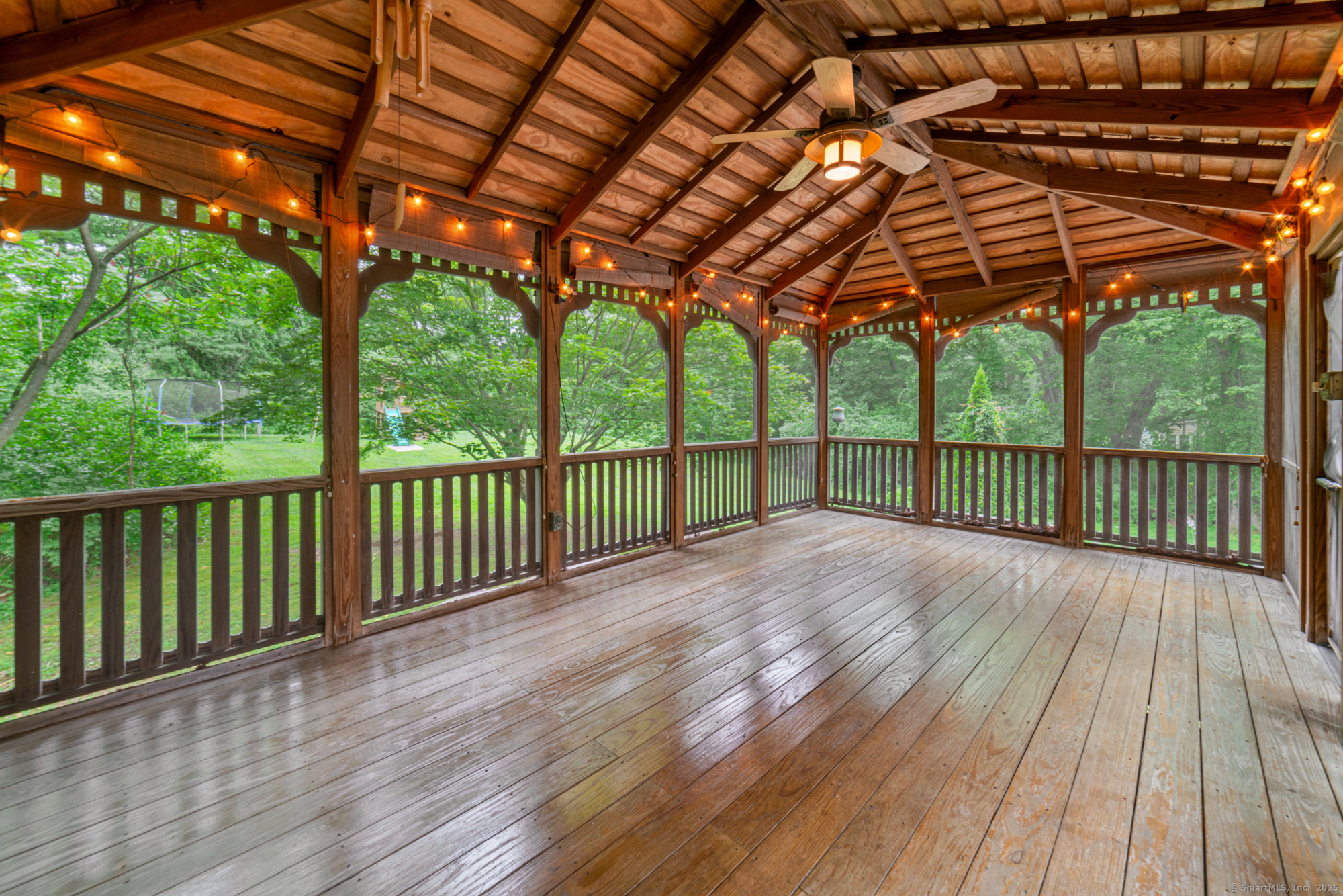 Woodbury, Connecticut, 06798, United States, 4 Bedrooms Bedrooms, ,3 BathroomsBathrooms,Residential,For Sale,1998310