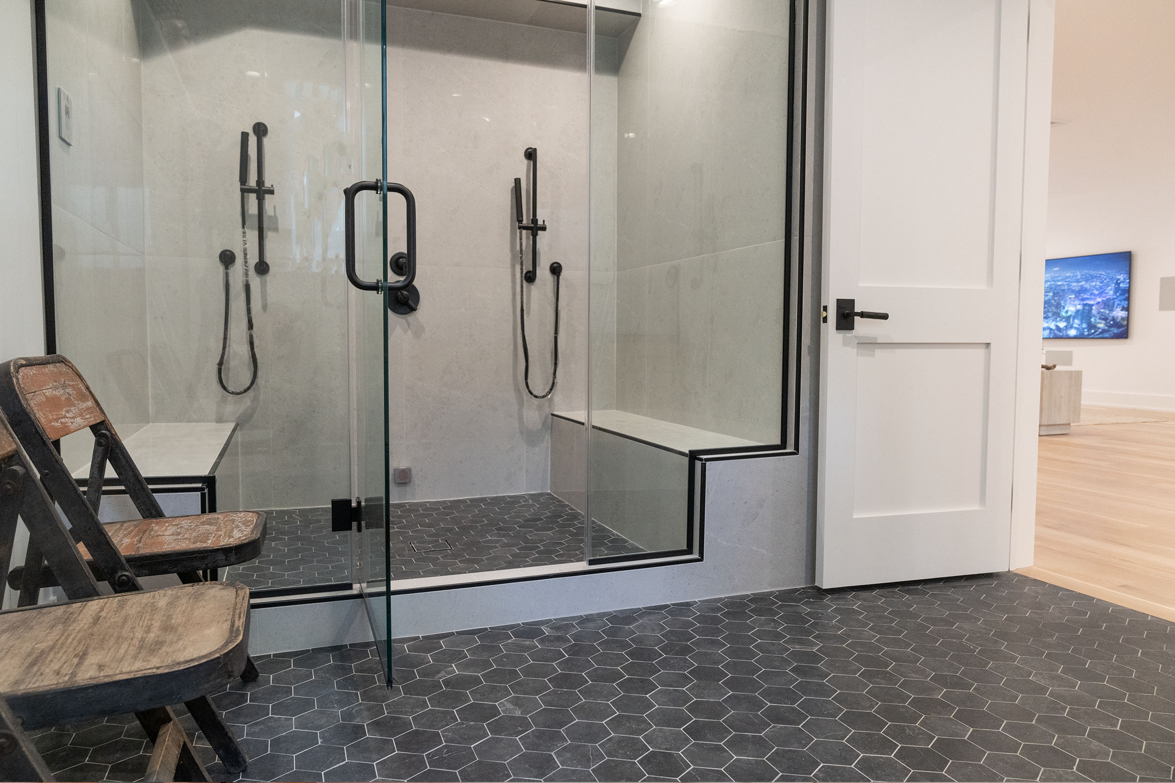 Southold, New York, 11971, United States, 4 Bedrooms Bedrooms, ,6 BathroomsBathrooms,Residential,For Sale,1976205