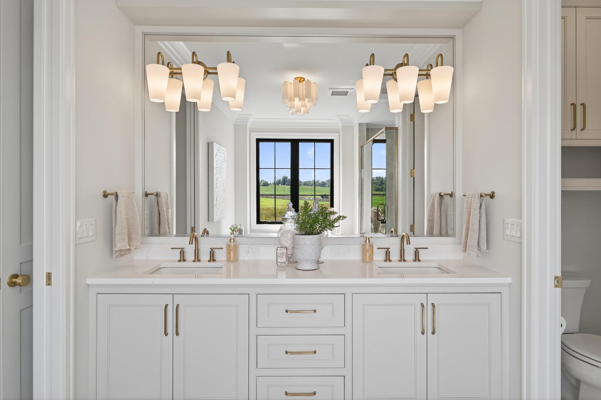 Chanhassen, Minnesota, 55331, United States, 4 Bedrooms Bedrooms, ,2 BathroomsBathrooms,Residential,For Sale,1994777