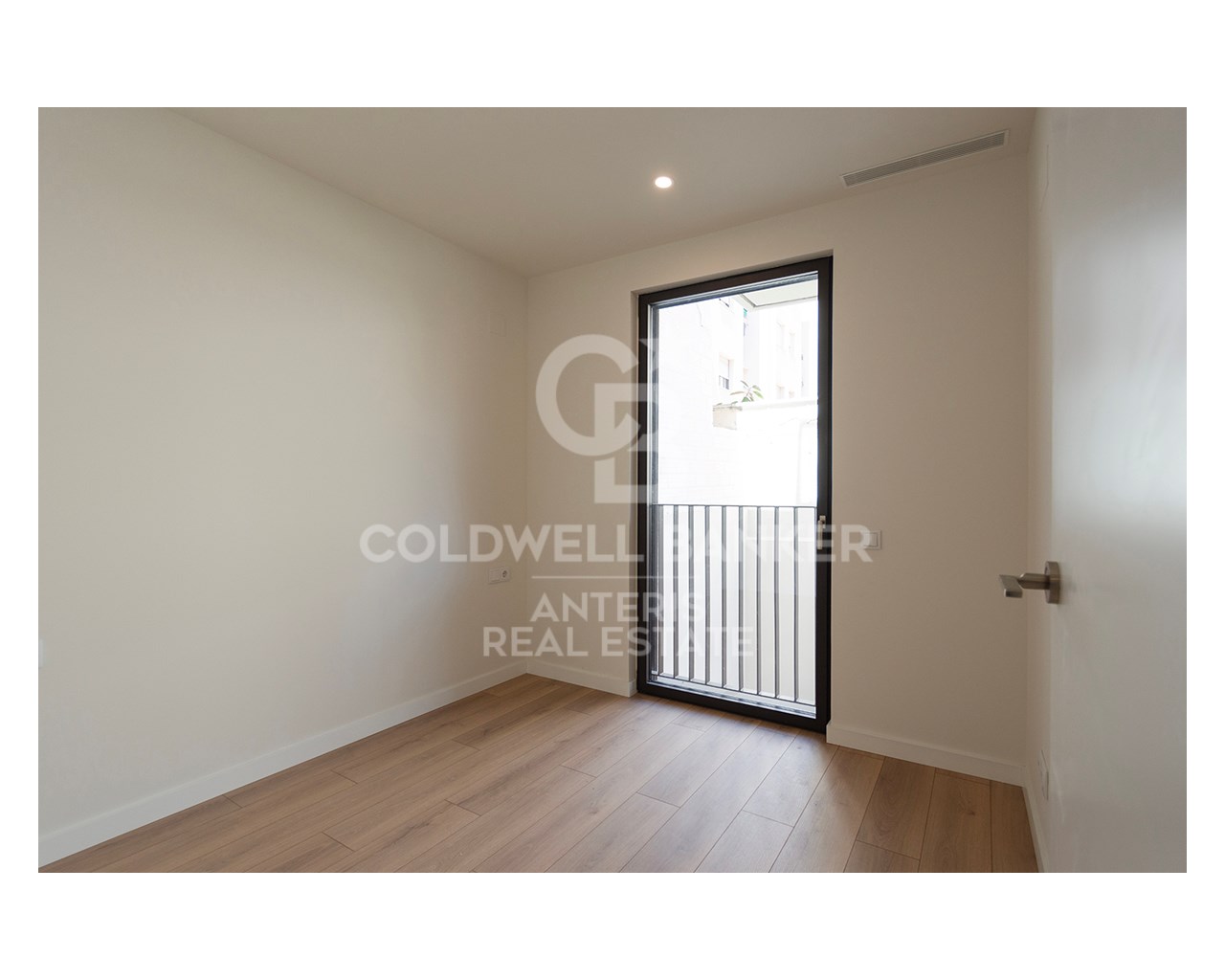Barcelona, Barcelona, Sants ? Montju?c, Sants - Ba, Barcelona, Catalonia, ES, 3 Bedrooms Bedrooms, ,2 BathroomsBathrooms,Residential,For Sale,Barcelona, Barcelona, Sants ? Montju?c, Sants - Ba,1556908