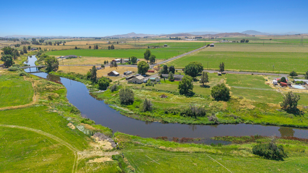 KLAMATH FALLS, Oregon, 97603, United States, 3 Bedrooms Bedrooms, ,2 BathroomsBathrooms,Residential,For Sale,1984285