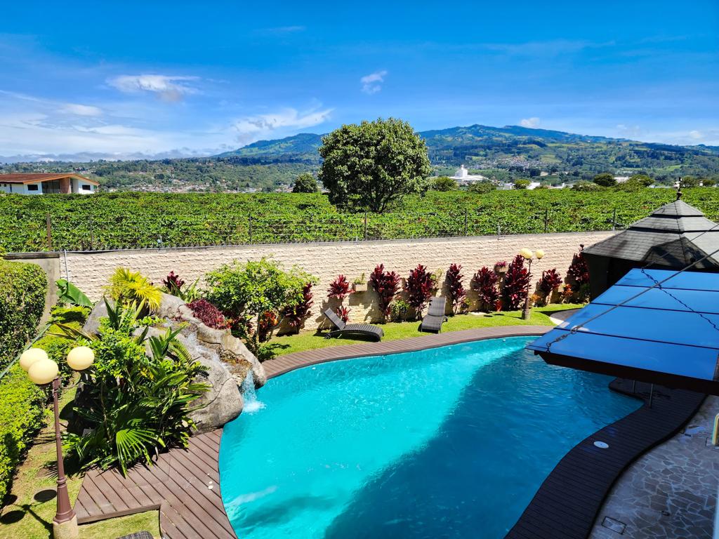 Curridabat, Curridabat, San Jose, CR, 6 Bedrooms Bedrooms, ,7 BathroomsBathrooms,Residential,For Sale,Curridabat,1587516