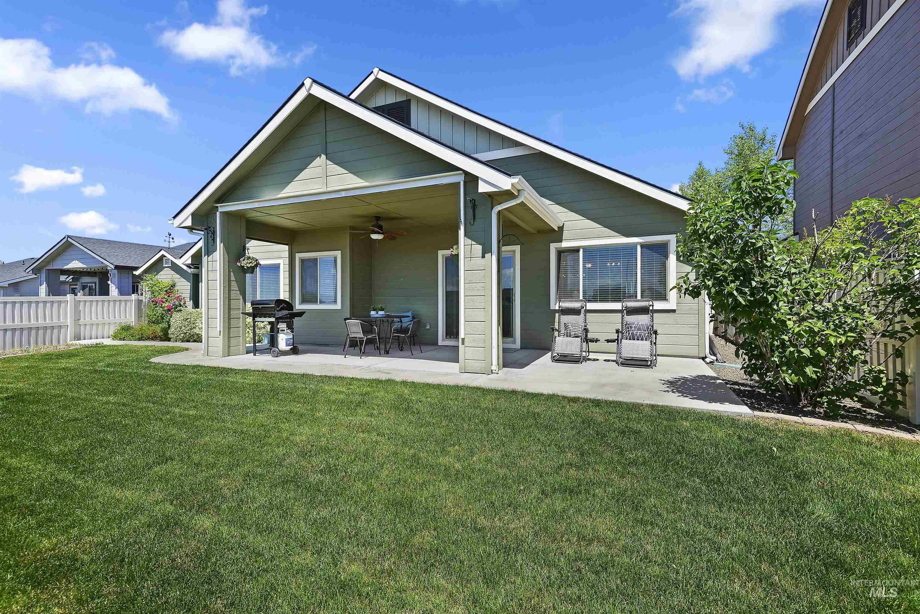 4923 Torana St, Meridian, Idaho, 83646, United States, 3 Bedrooms Bedrooms, ,2 BathroomsBathrooms,Residential,For Sale,4923 Torana St,1627957