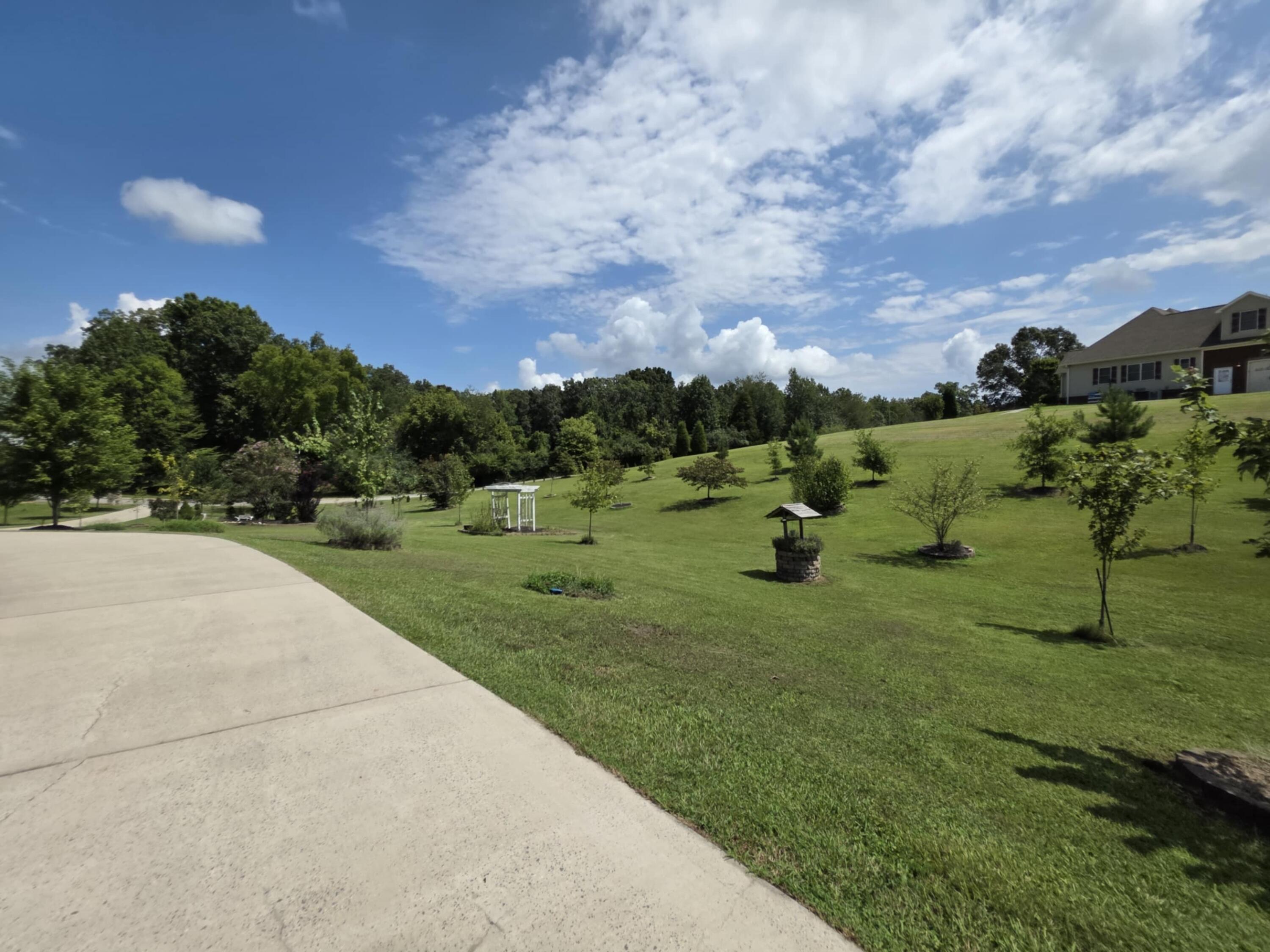 Spring City, Tennessee, 37381, United States, 4 Bedrooms Bedrooms, ,3 BathroomsBathrooms,Residential,For Sale,1927411