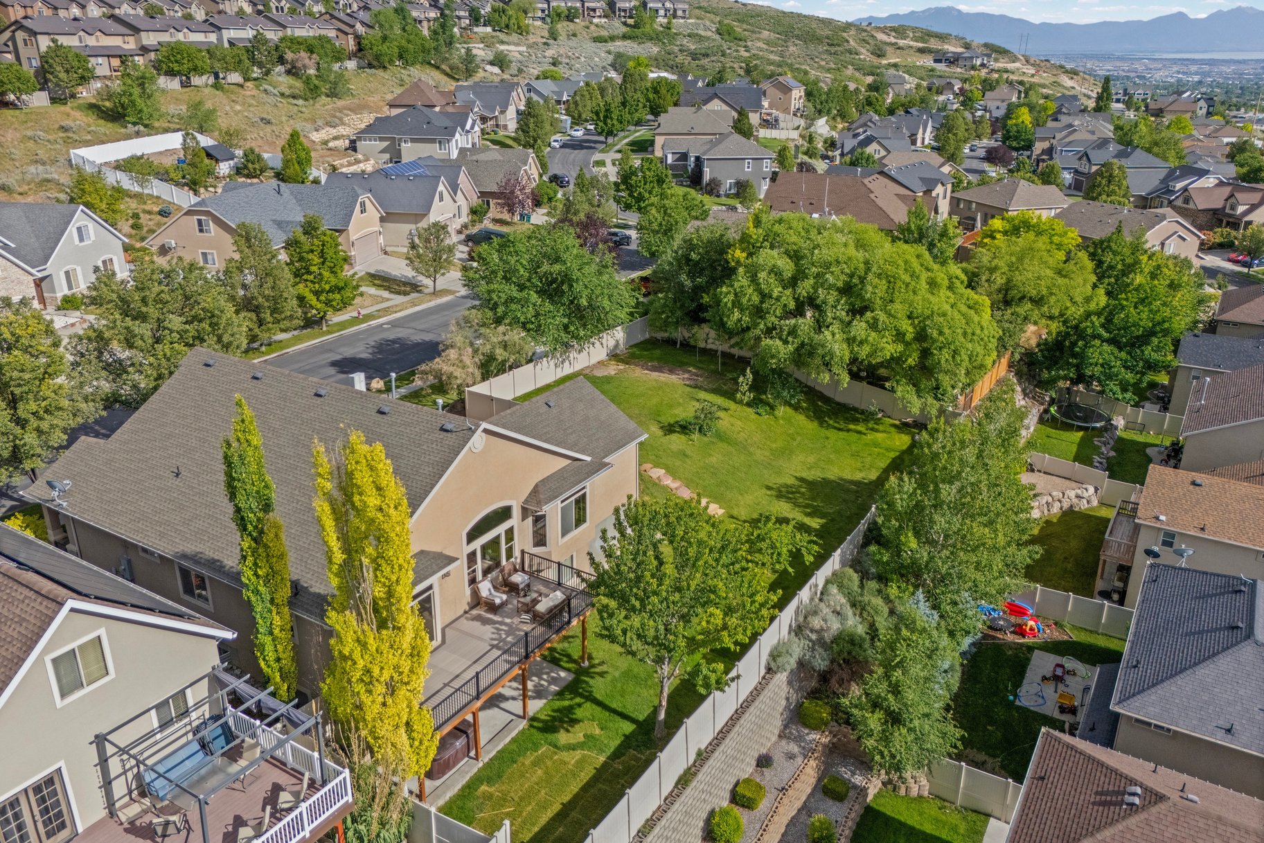  Incredible Cedar Hills Lot with Panoramic Utah Valley and Utah Lake Views - 物件實景
