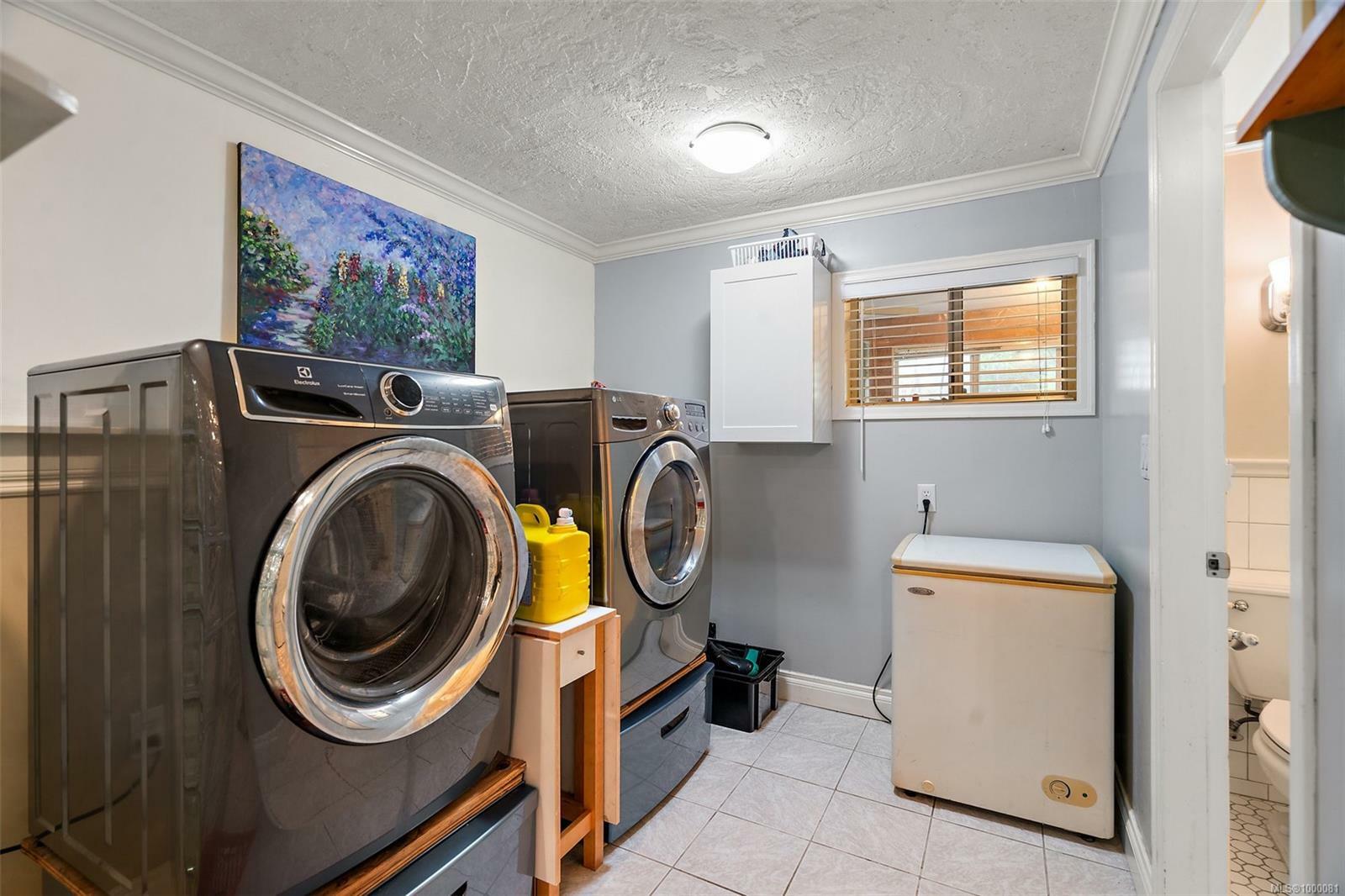 SOOKE, British Columbia, V9Z 0N5, CA, 5 Bedrooms Bedrooms, ,Residential,For Sale,1874592
