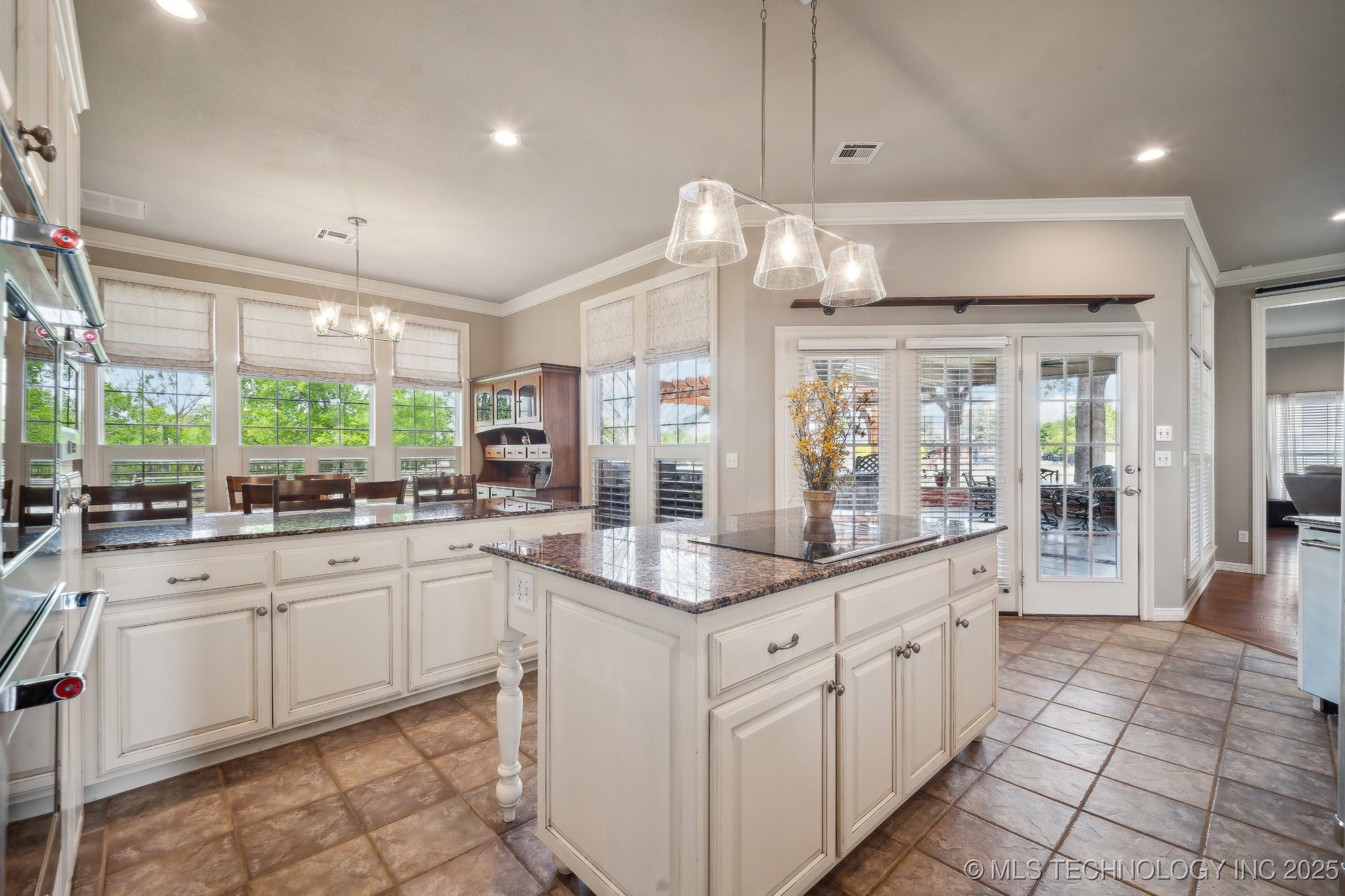 Claremore, Oklahoma, 74019, United States, 4 Bedrooms Bedrooms, ,4 BathroomsBathrooms,Residential,For Sale,1770559