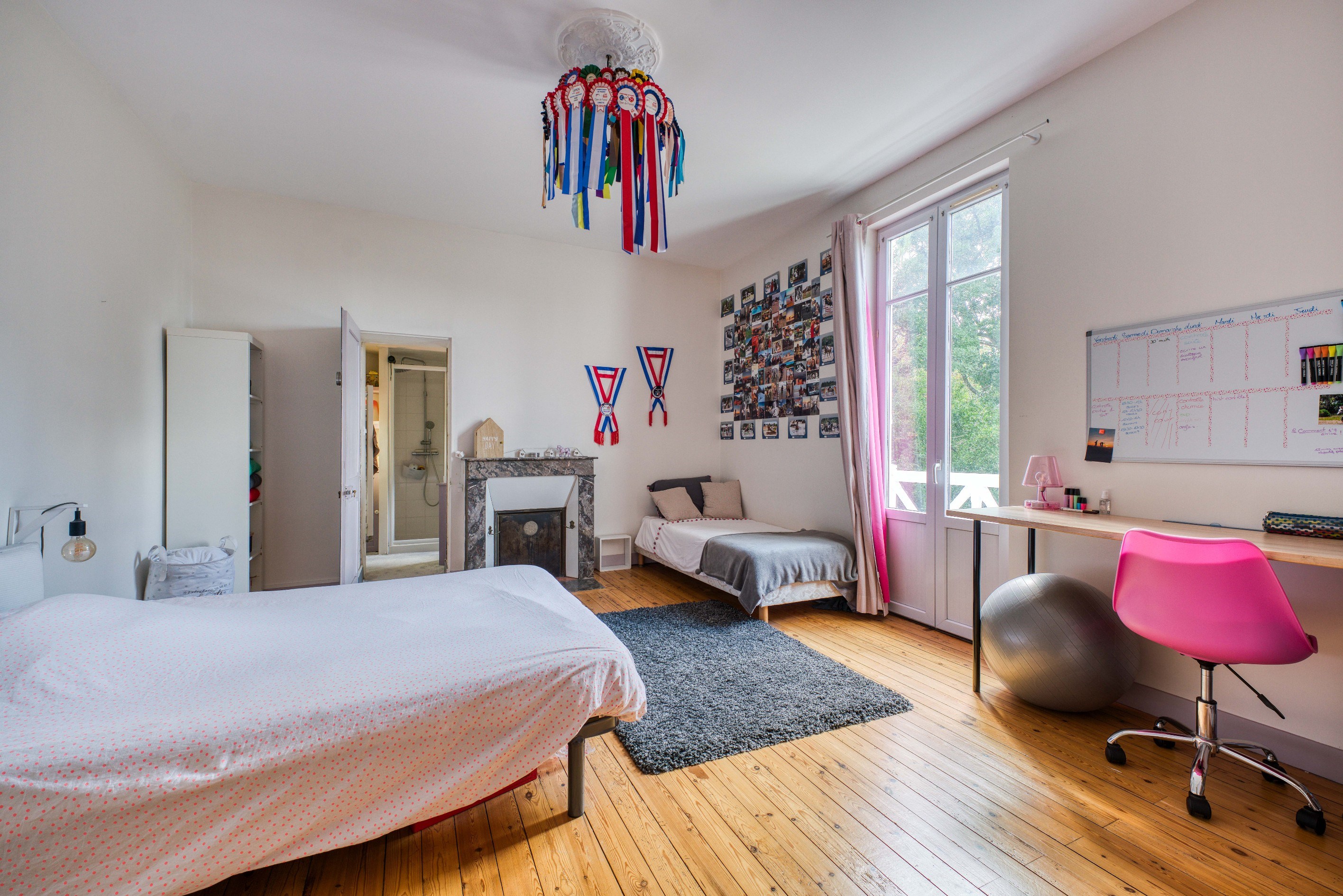  Character house on its wooded park, five minutes by bike from the La Rochelle m… - 物件實景