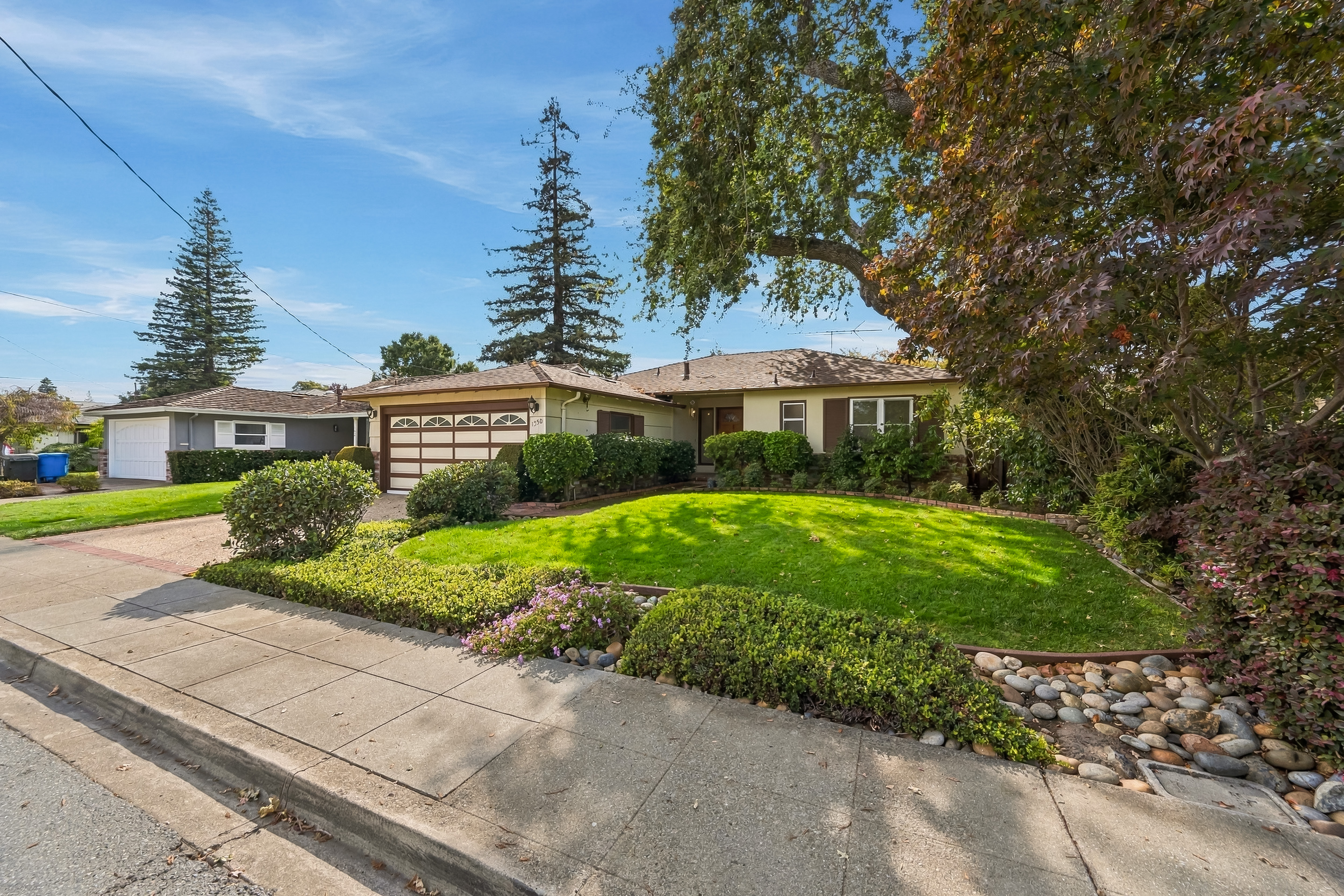  Coveted White Oaks Neighborhood - 物件實景