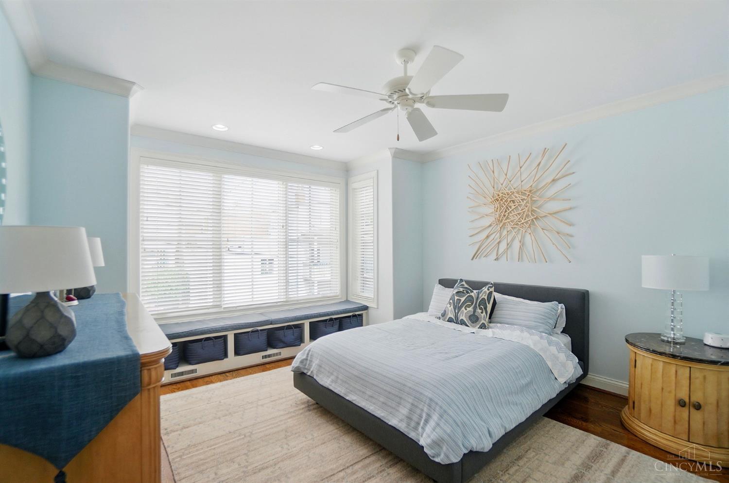 Cincinnati, Ohio, 45202, United States, 3 Bedrooms Bedrooms, ,4 BathroomsBathrooms,Residential,For Sale,1850372