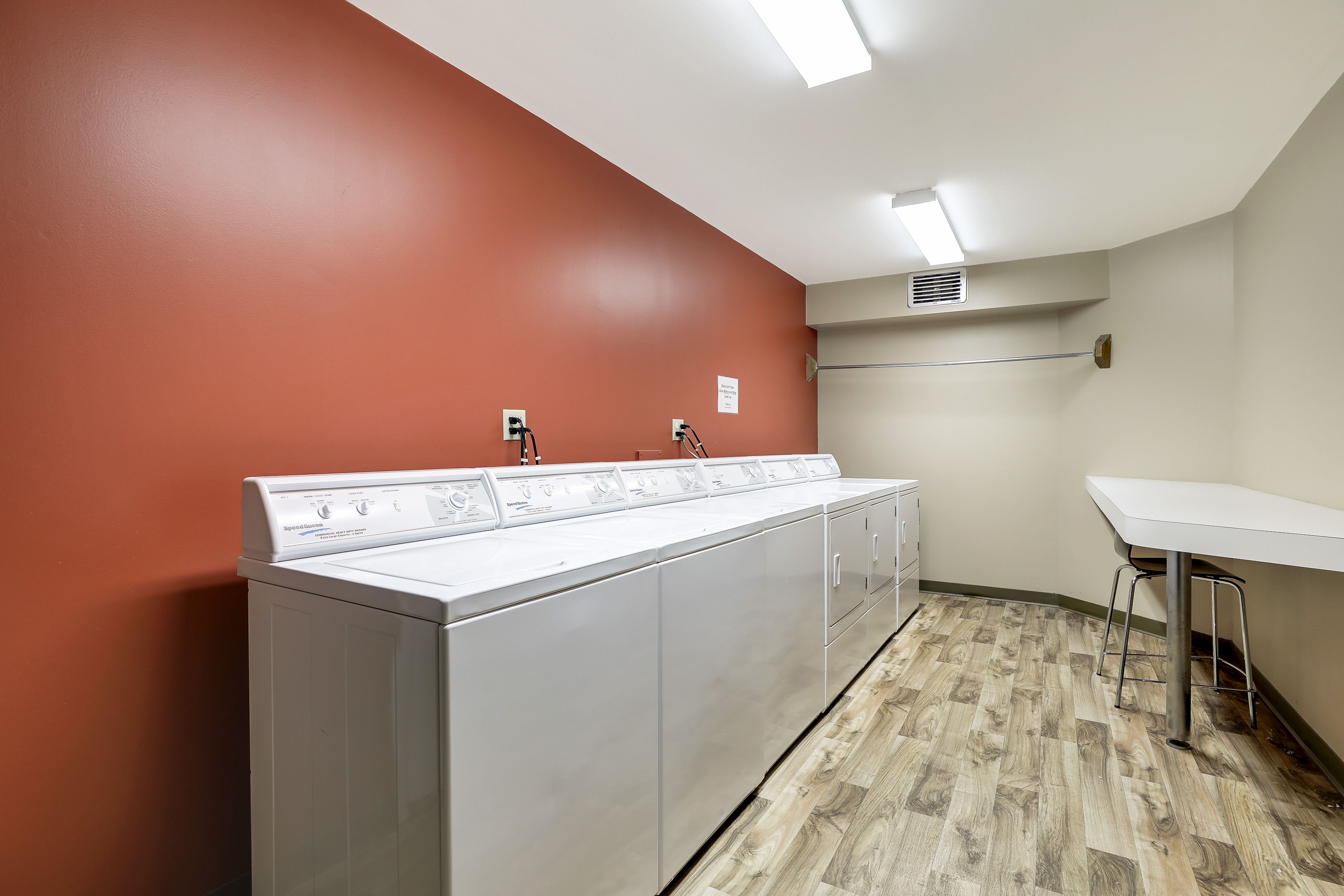  Beautifully Renovated Living Near Loring Park - 物件實景