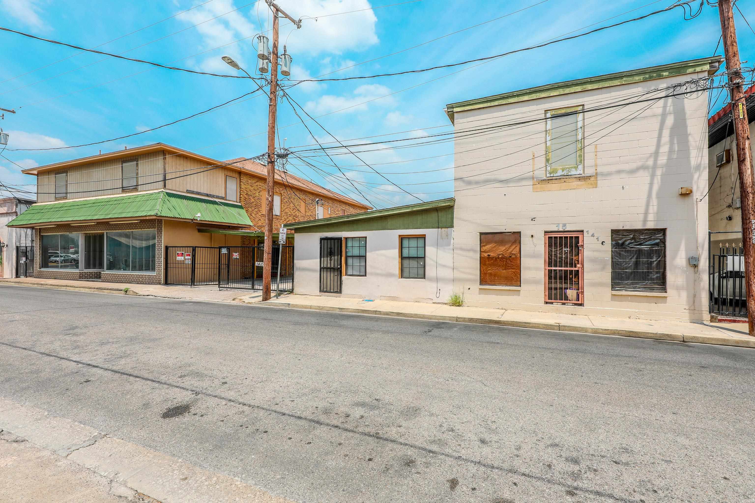Laredo, Texas, 78040, United States, ,Residential,For Sale,1933495